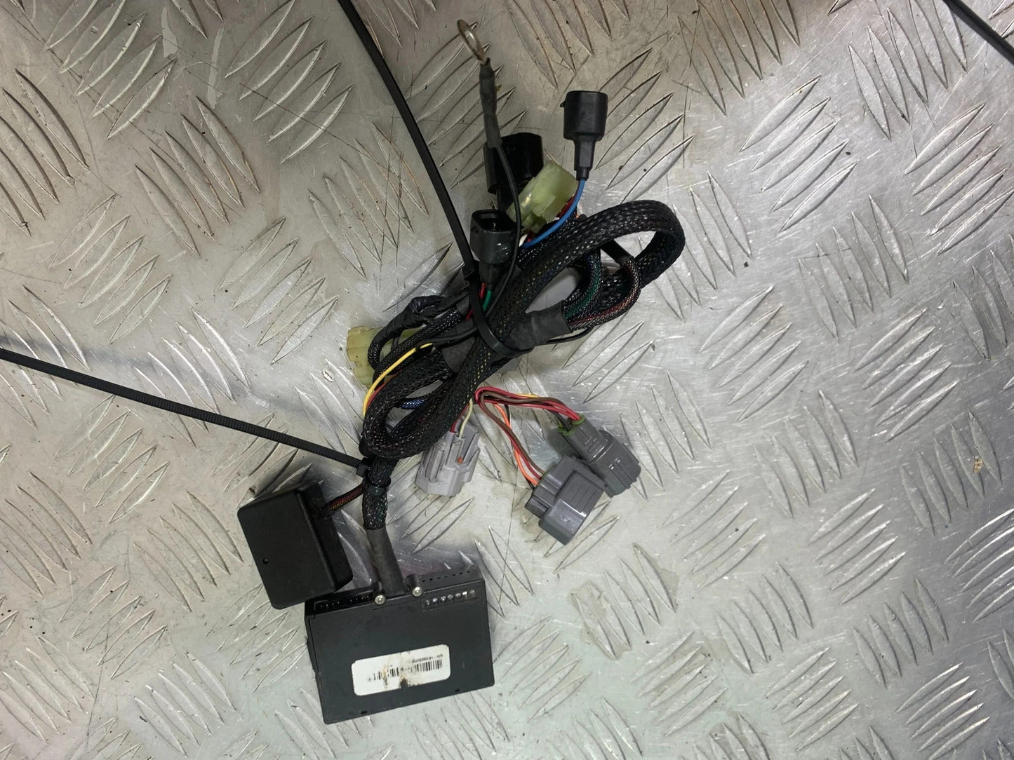 KAWASAKI ZX10R ZX 10R POWER COMMANDER V YEAR 2011-2015 (CMB1154)