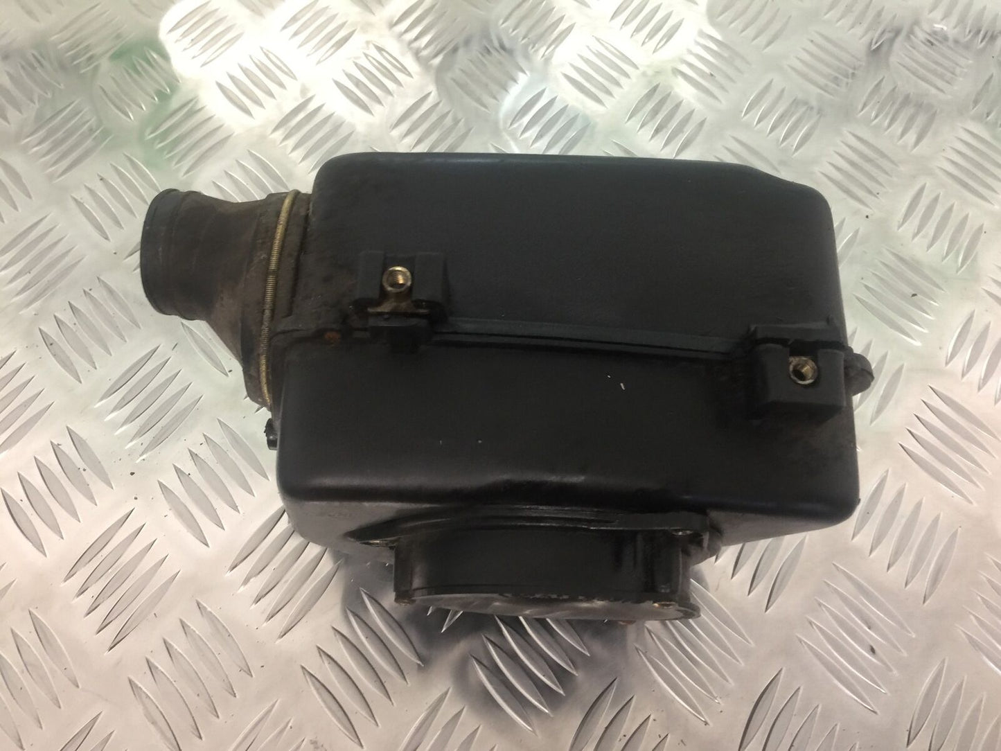MUTT MONGREL 125 AIRBOX  YEAR 2016-2020 (STOCK 910)
