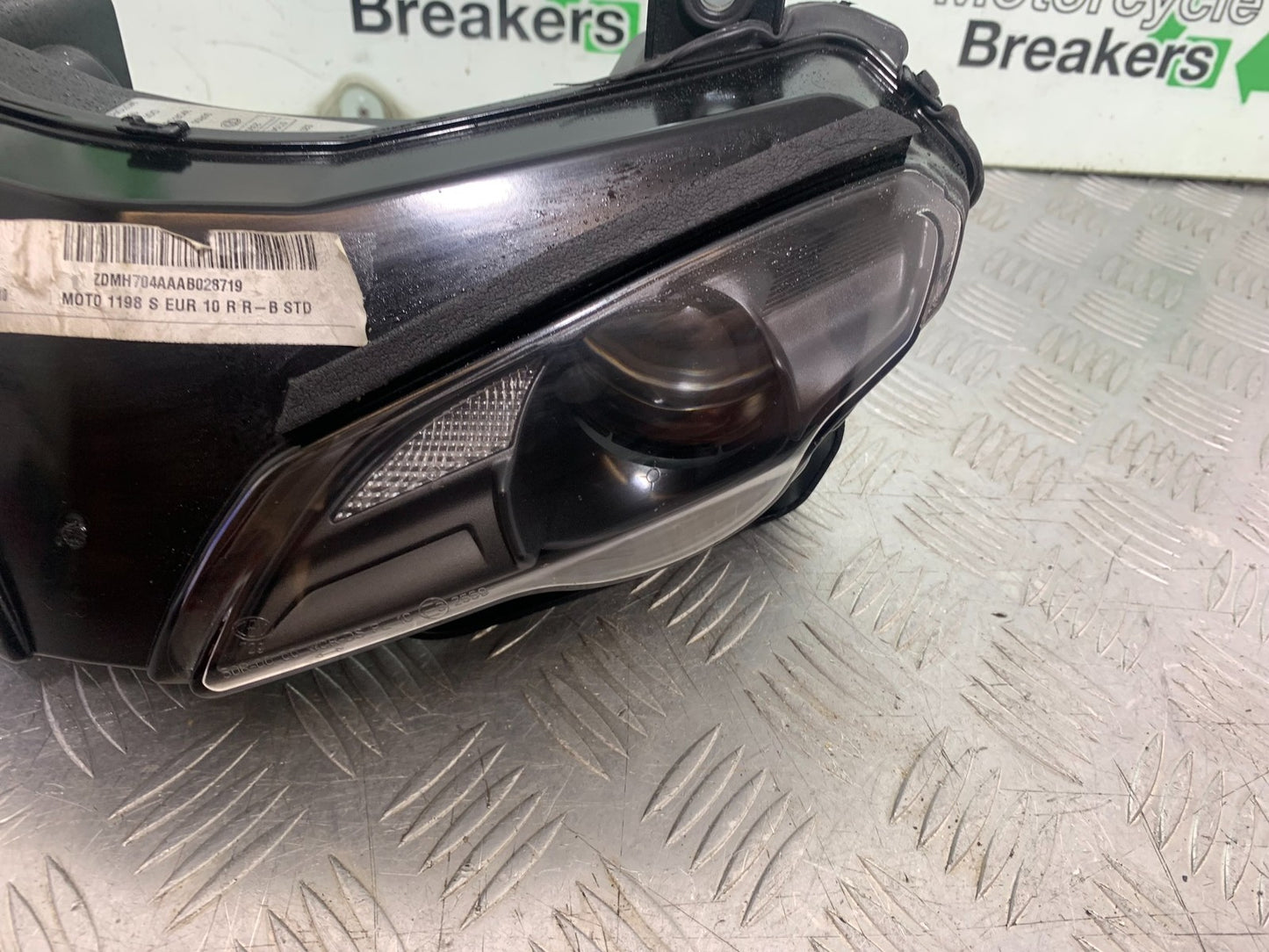 DUCATI 1198 S HEADLIGHT  YEAR 2009-2011 (CMB1219)