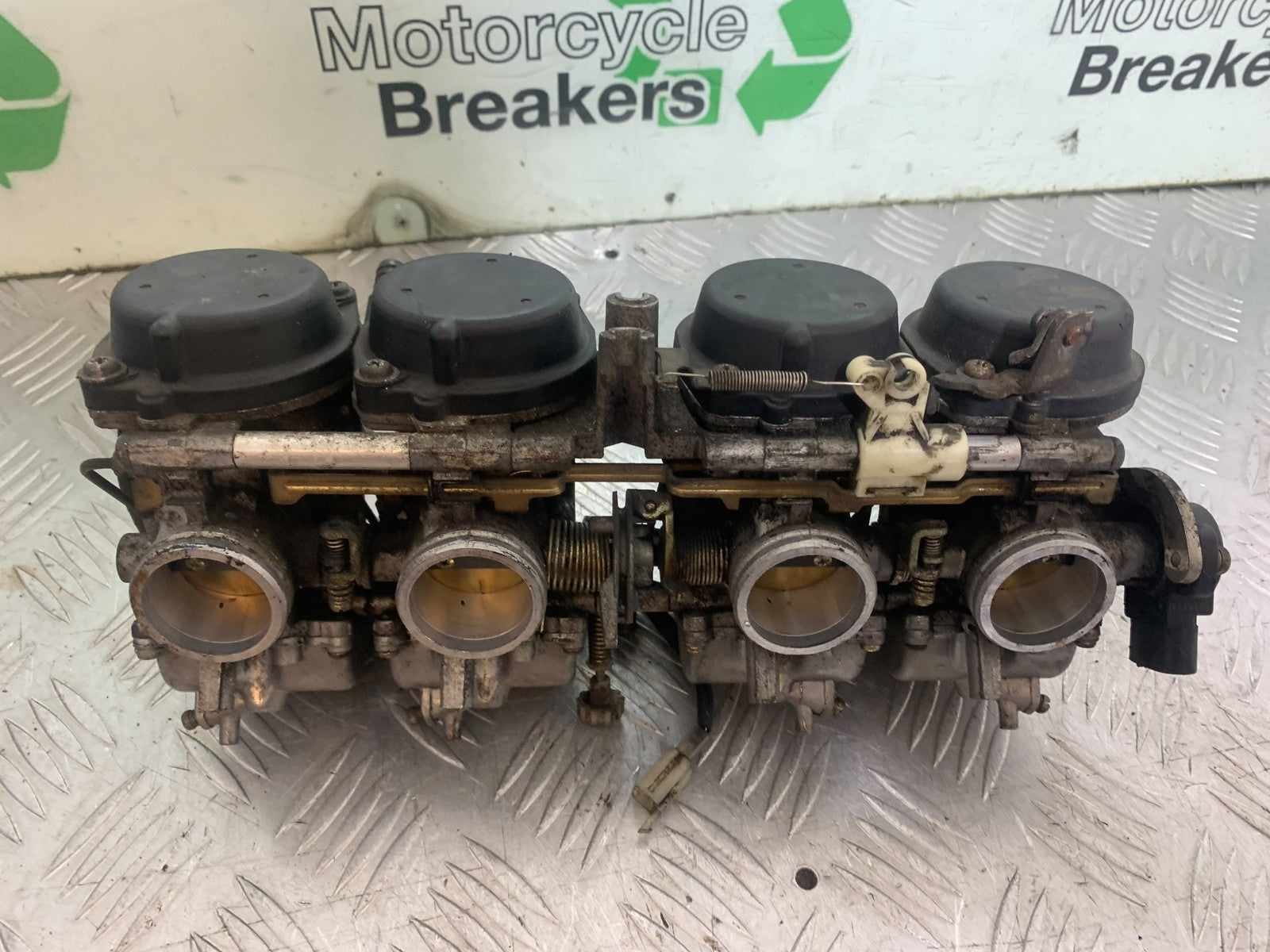 YAMAHA XJ900 XJ 900 DIVERSION CARBS  YEAR 1994-2002 (CMB1292)