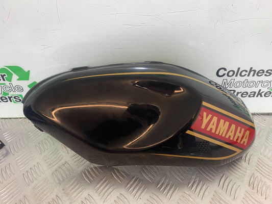 YAMAHA XSR900 XSR 900 RIGHT TANK PANEL   YEAR 2021-2022 (CMB1073)