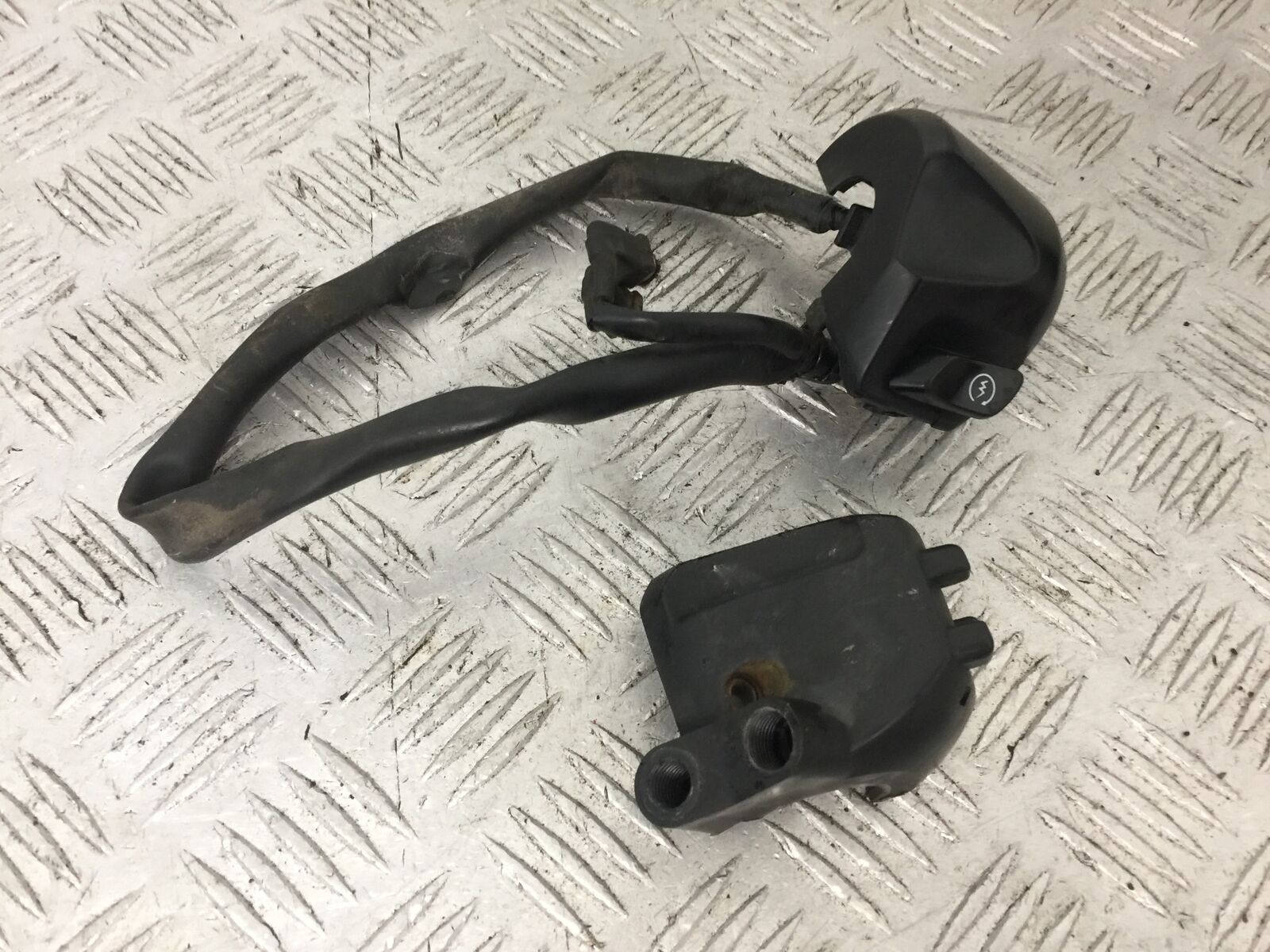 HONDA CB125 F CB 125 F RIGHT SWITCH GEAR YEAR 2015-2020  (STOCK 866)