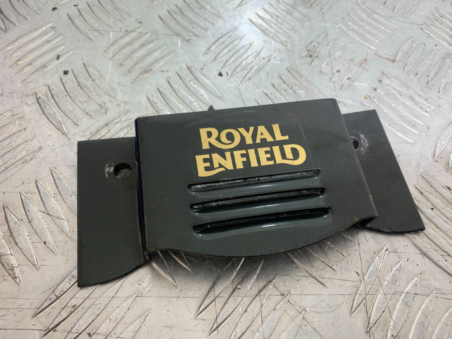 ROYAL ENFIELD BULLET 500 EFI FRONT BADGE COVER  YEAR 2008 - 2016 (CMB1153)