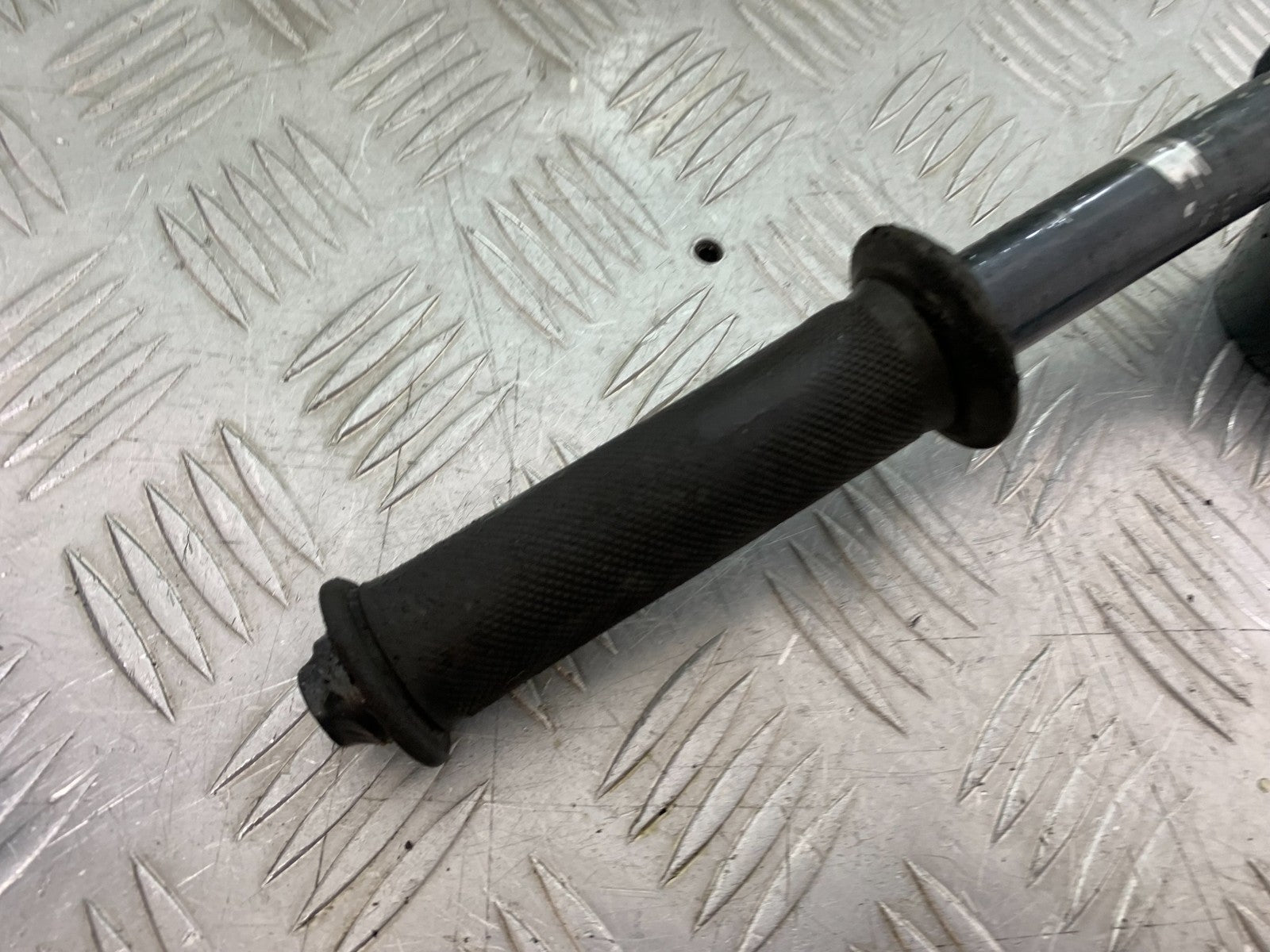 KAWASAKI ZZR1100 D LEFT HANDLEBAR YEAR 1993-2001 (CMB1189)