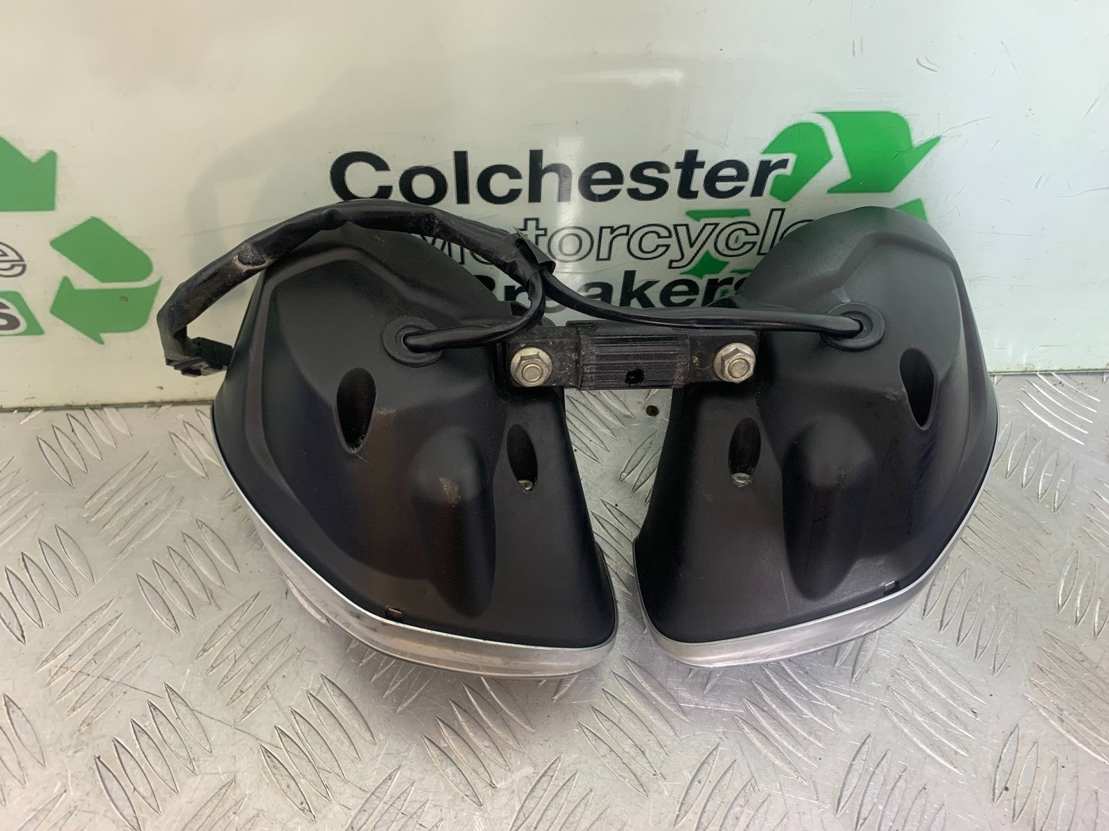 TRIUMPH 675 STREET TRIPLE HEADLIGHTS   2013-2016 (CMB1186)