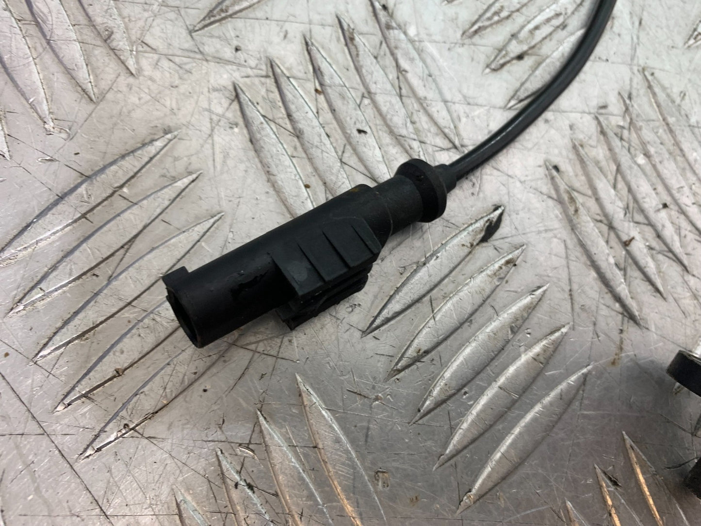 KTM DUKE 125 REAR ABS SENSOR  YEAR 2017-2022 (CMB1274)