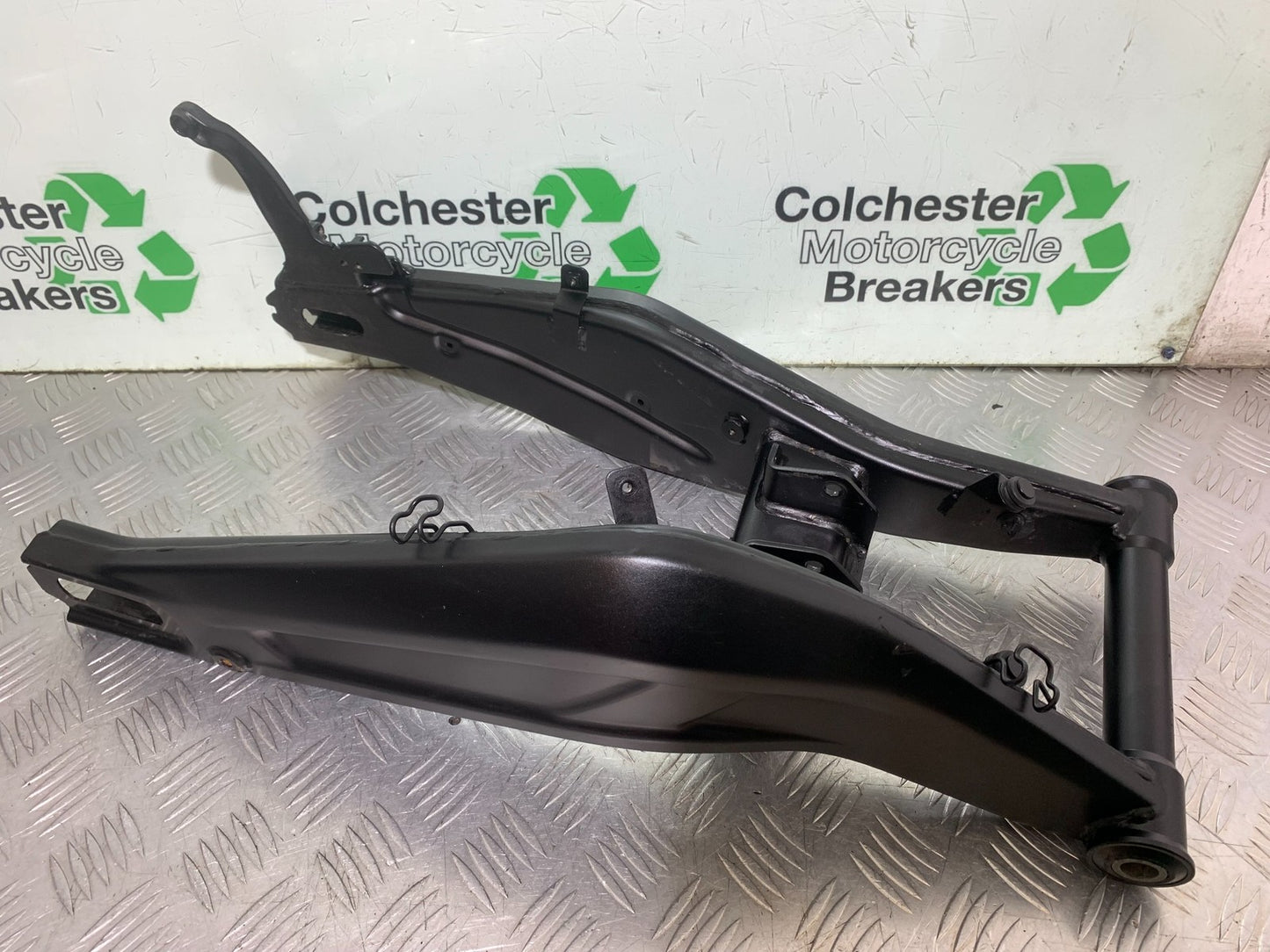 TRIUMPH TRIDENT 660 SWINGARM  YEAR 2021-2024 (CMB1295)
