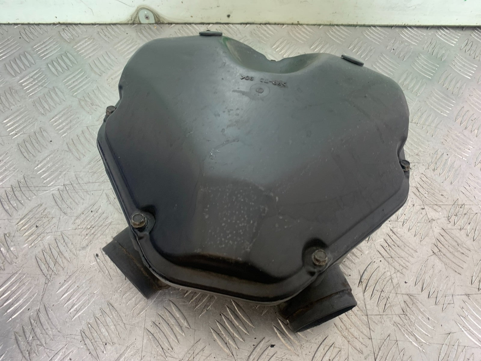 KAWASAKI ZX9R ZX9 C AIRBOX YEAR 1998-99 (CMB1213)
