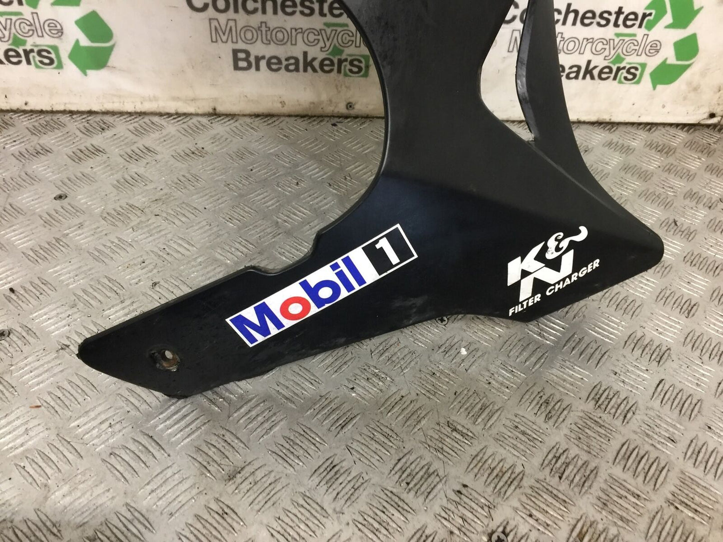 SUZUKI GS500 GS 500 RIGHT FAIRING YEAR 2004-09 (STOCK 882)