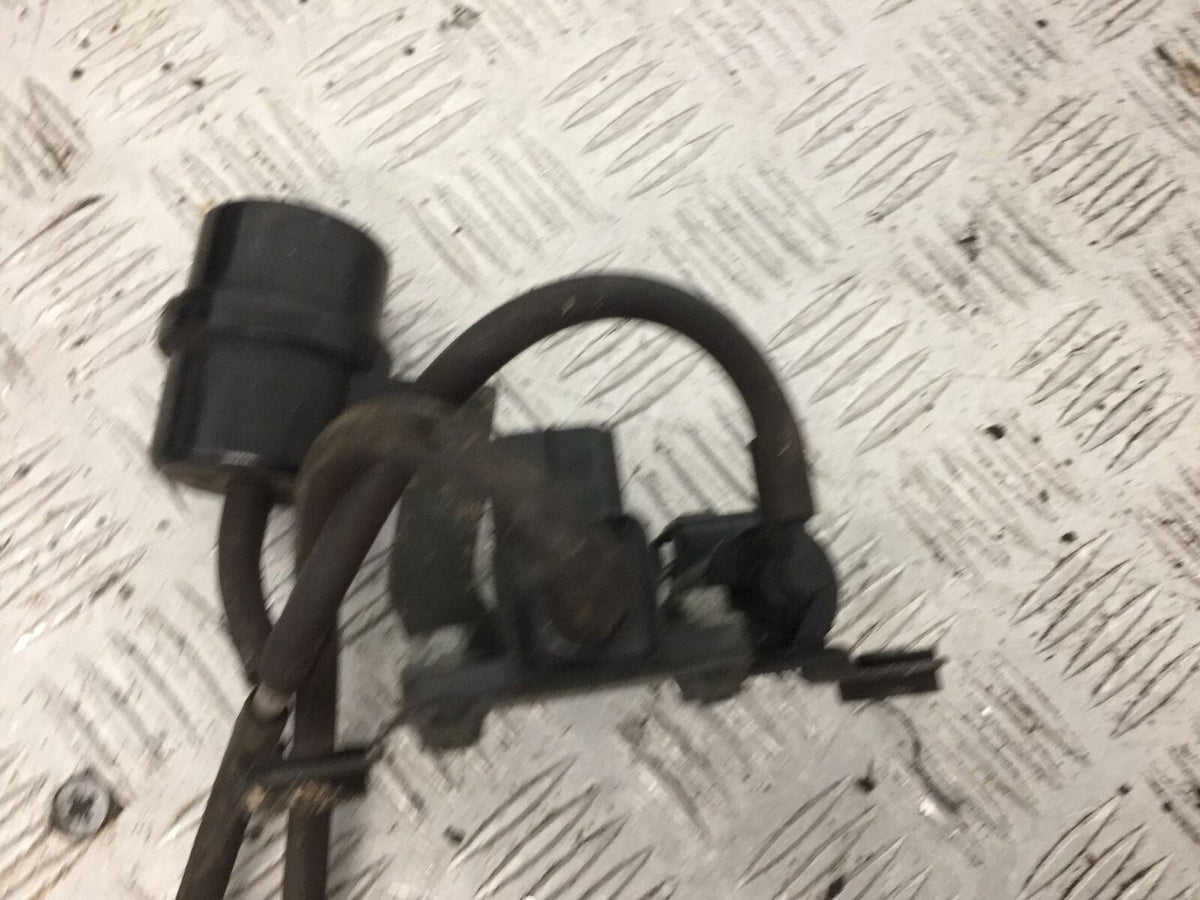 SUZUKI GSXR750 GSXR 750 SRAD RELAYS   YEAR 1999 (STOCK 880)