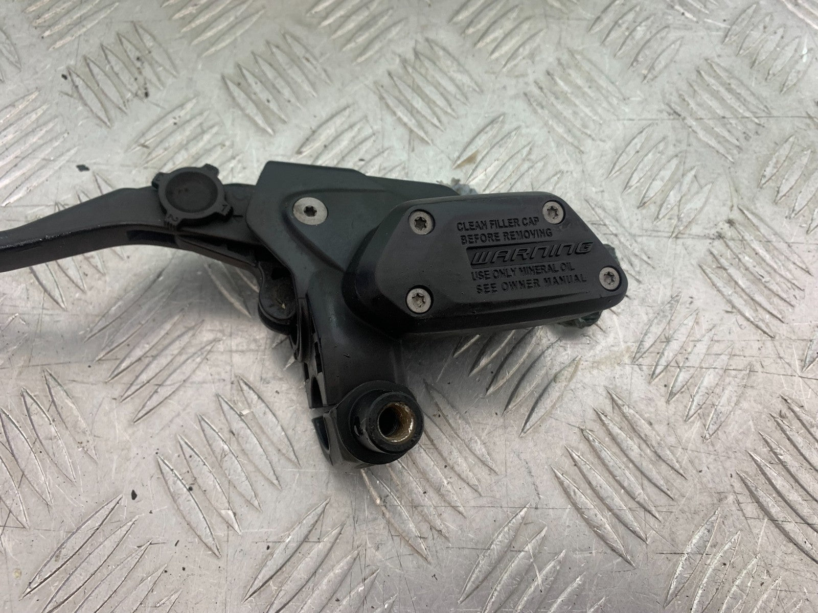 BMW R1200 R 1200 GS CLUTCH MASTER CYLINDER  YEAR 2013-2016 (CMB1257)