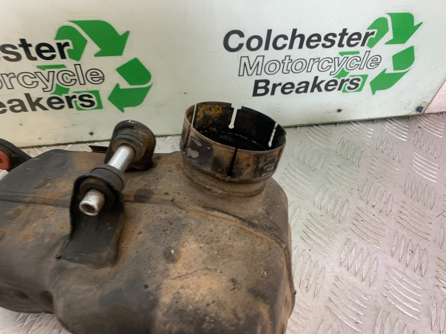 KTM 125 DUKE EXHAUST COLLECTOR BOX YEAR 2018-2023 (CMB1185)