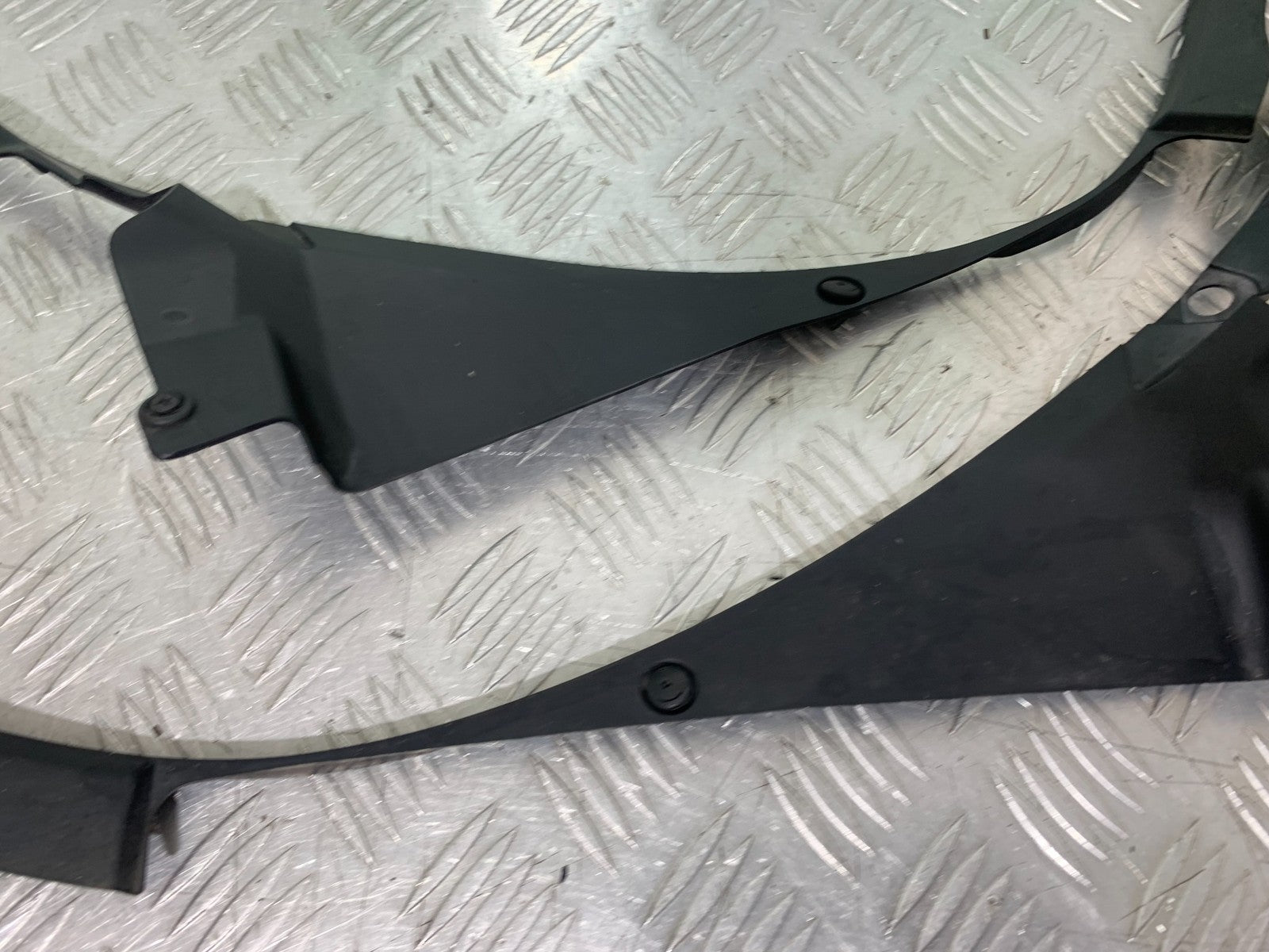 HONDA CBR1000 rr FIREBLADE INNER INFILLS   2012-2016 (CMB1280)