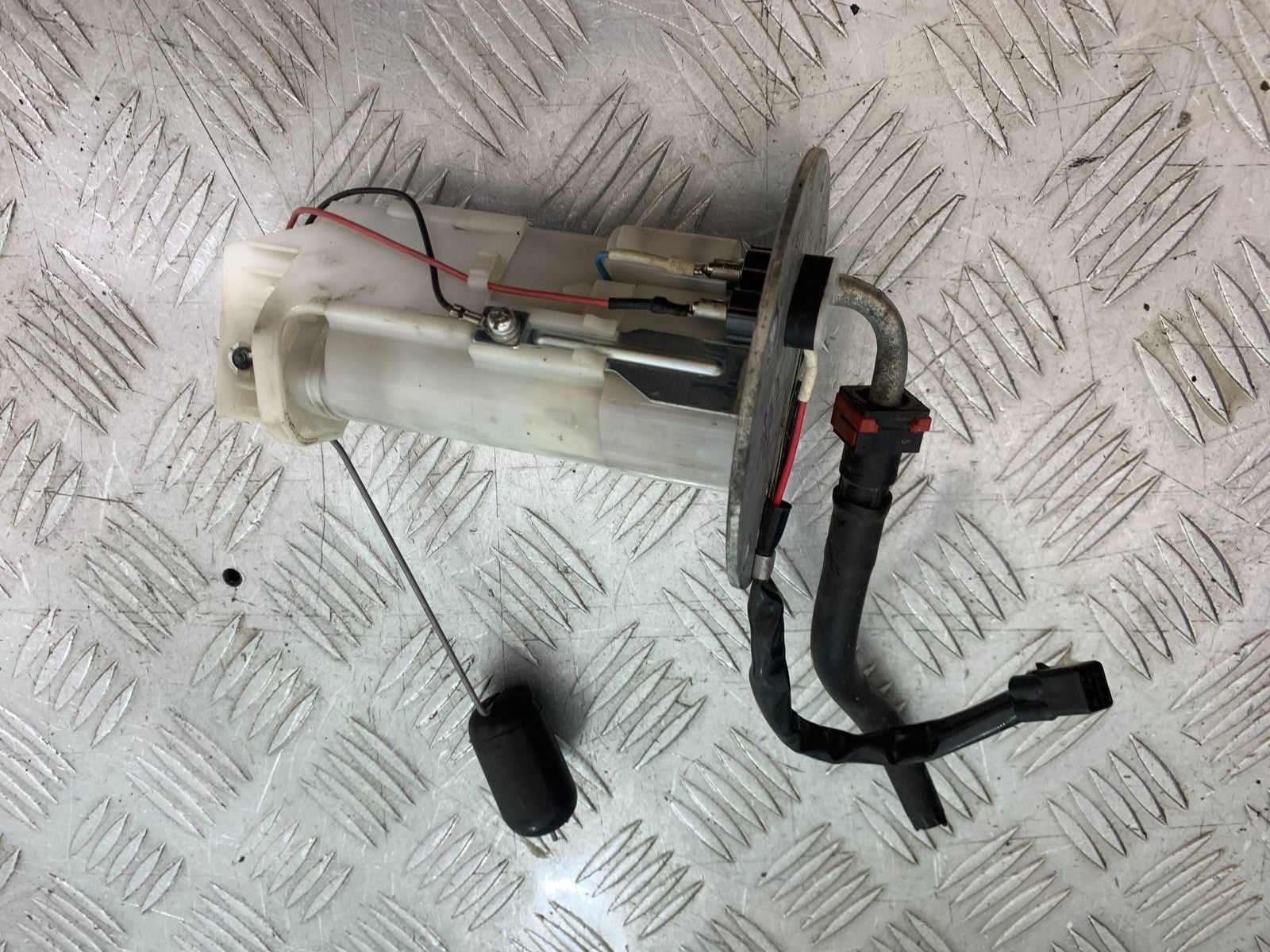 KAWASAKI NINJA 400 EX 400 PETROL PUMP  YEAR 2018-2022 (CMB1278)
