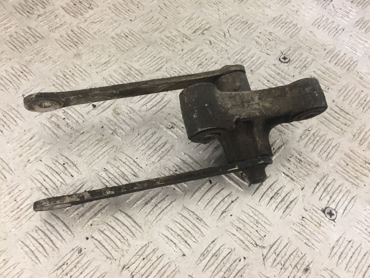 KAWASAKI ZX6R ZX6 J REAR SHOCK LINKAGE  YEAR 2000 (STOCK 836)