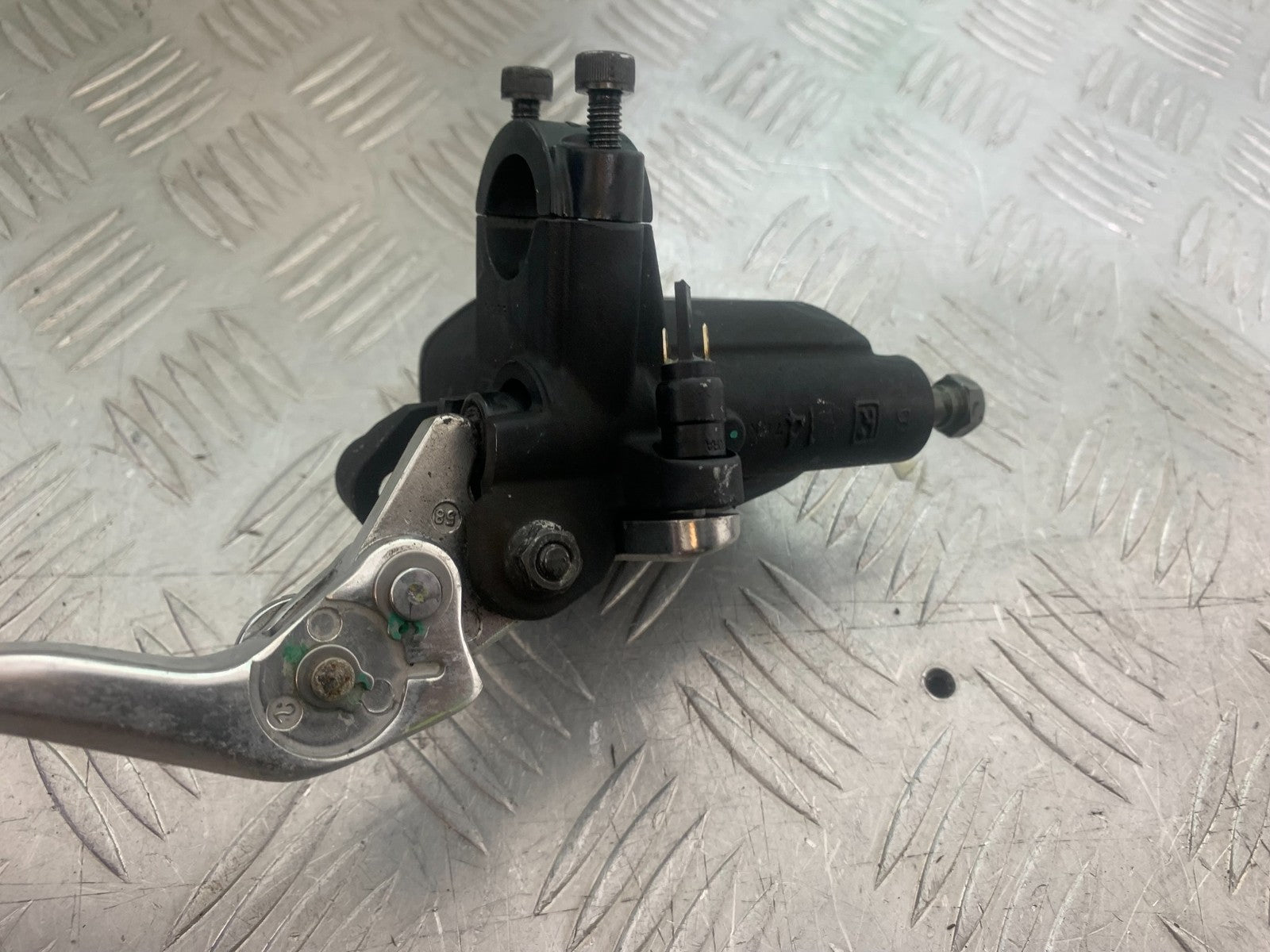 APRILIA SL750 SL 750 SHIVER CLUTCH MASTER CYLINDER   YEAR 2008-2016 (CMB1242)