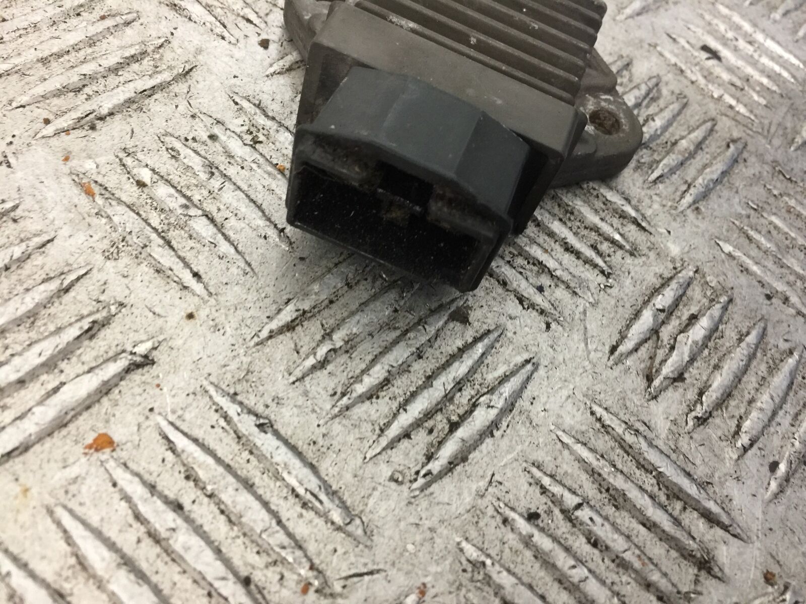 HONDA CBR600 CBR 600 REGULATOR  YEAR 1997-98 (STOCK 892)
