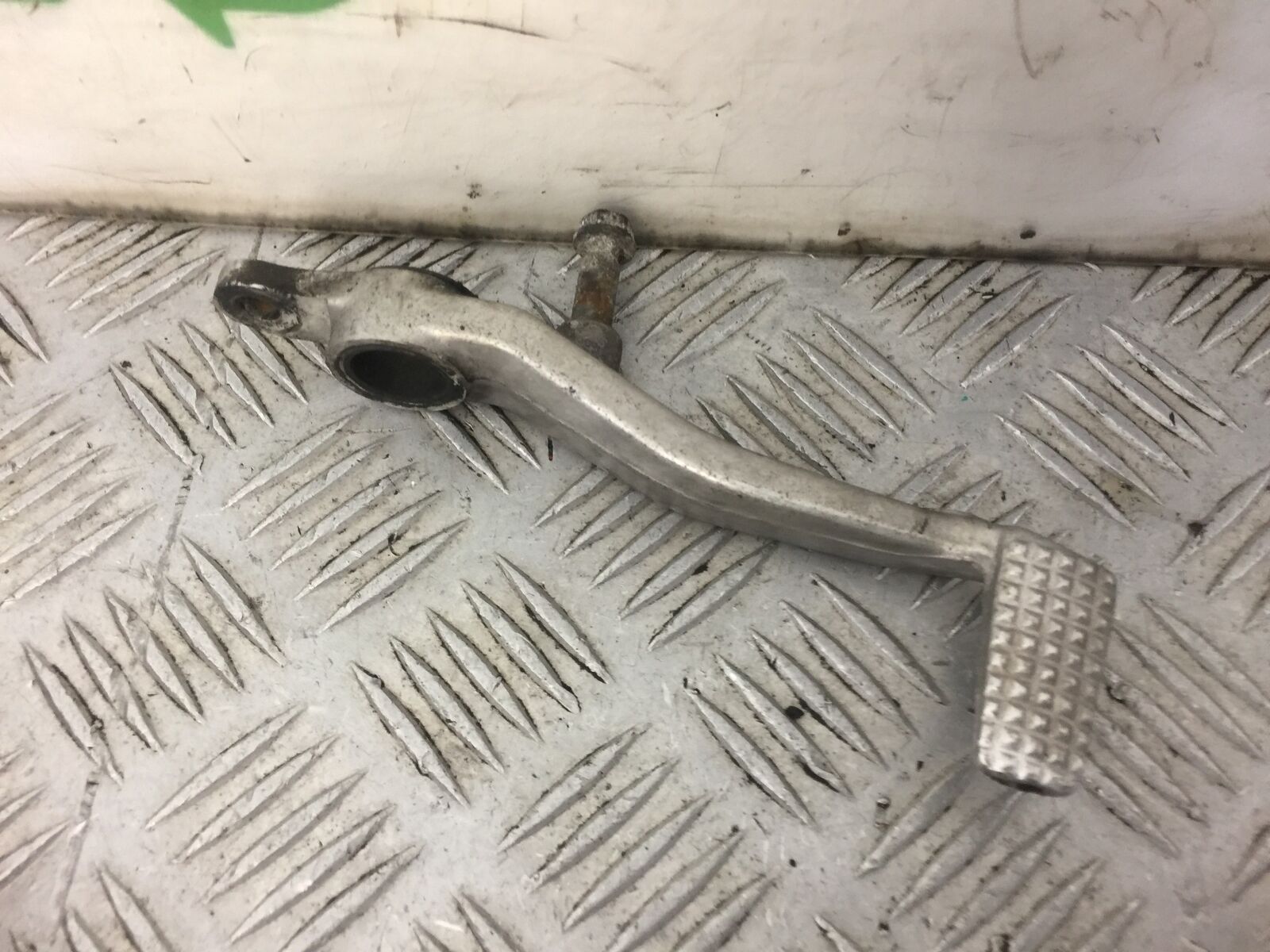 KAWASAKI ZX6R ZX6 J REAR BRAKE PEDAL  YEAR 2000  (STOCK 456)