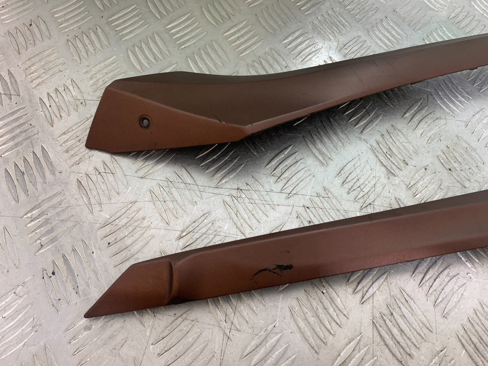 YAMAHA XMAX 300 LEFT AND RIGHT PANELS YEAR 2017-2020 (CMB1218)