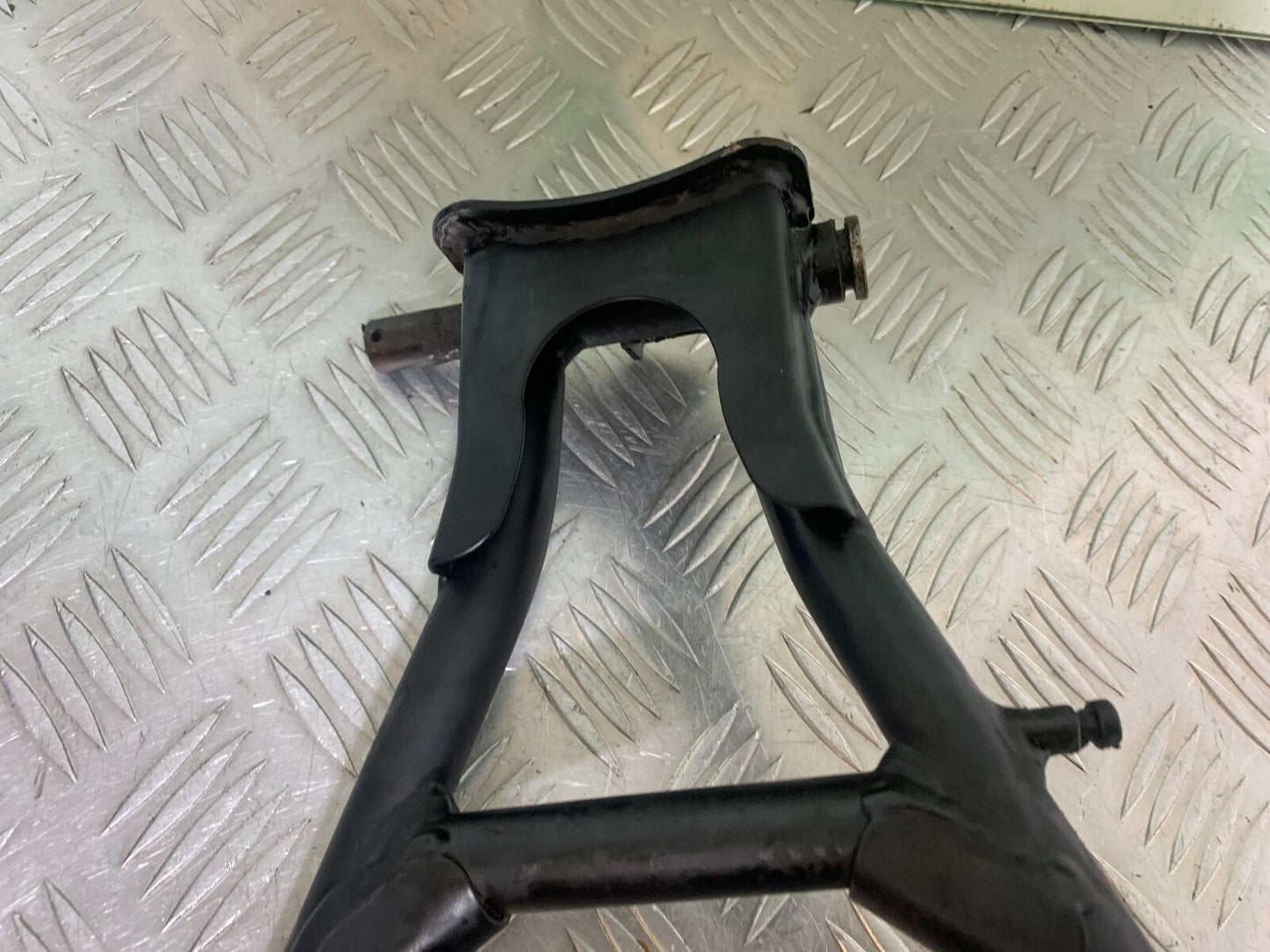 SINNIS TERRAIN 125 CENTER STAND YEAR 2024 (CMB1072)