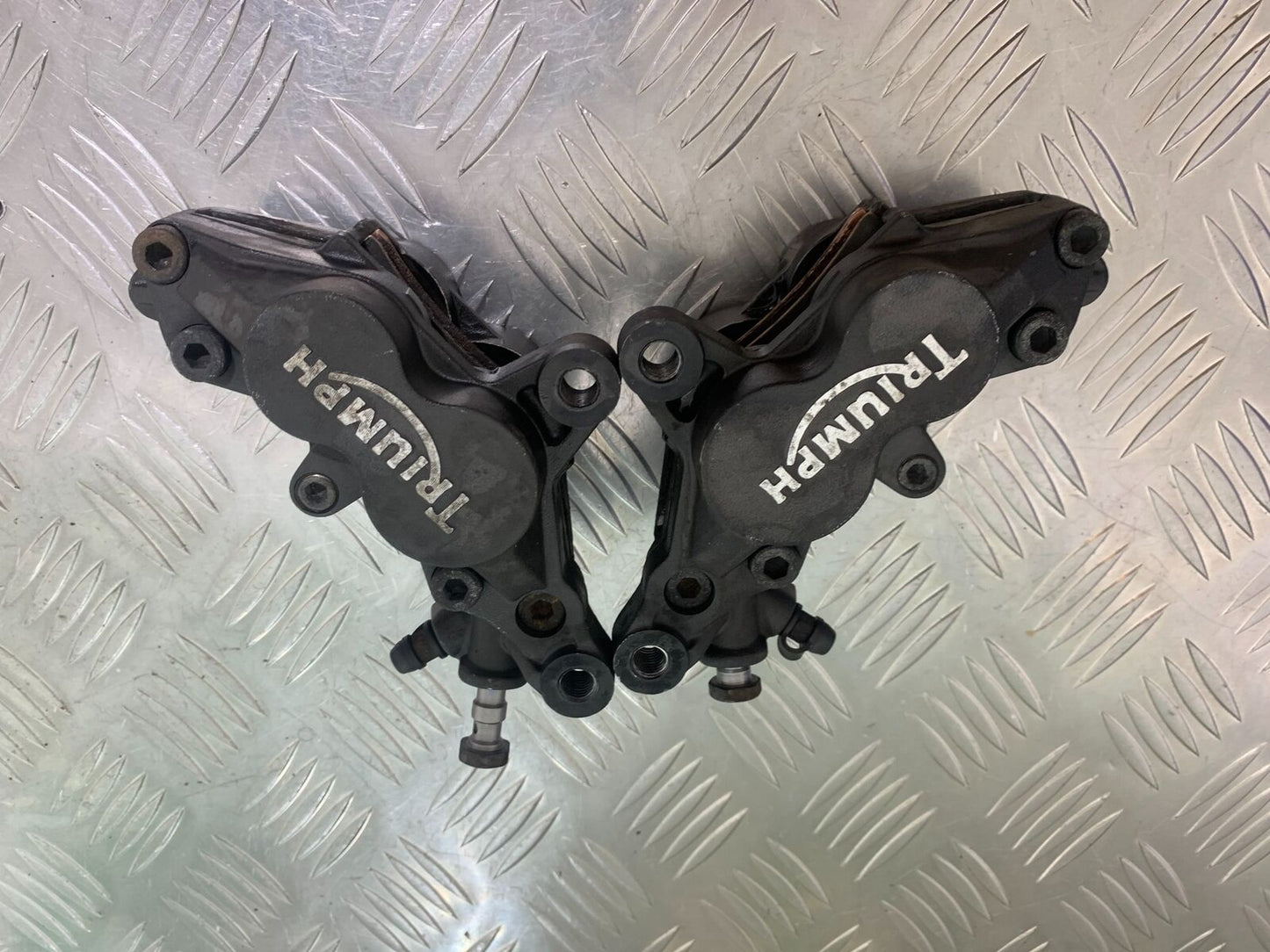 TRIUMPH TIGER 1200 EXPLORER FRONT BRAKE CALIPERS   YEAR 2012-2015 (STOCK 992)