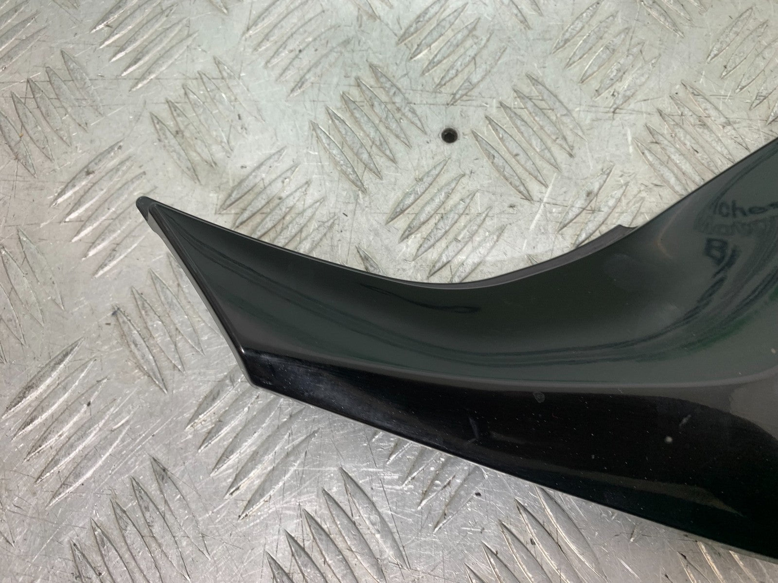 KAWASAKI ZX10R ZX10 R RIGHT SEAT PANEL    2008-2010 (CMB1301)