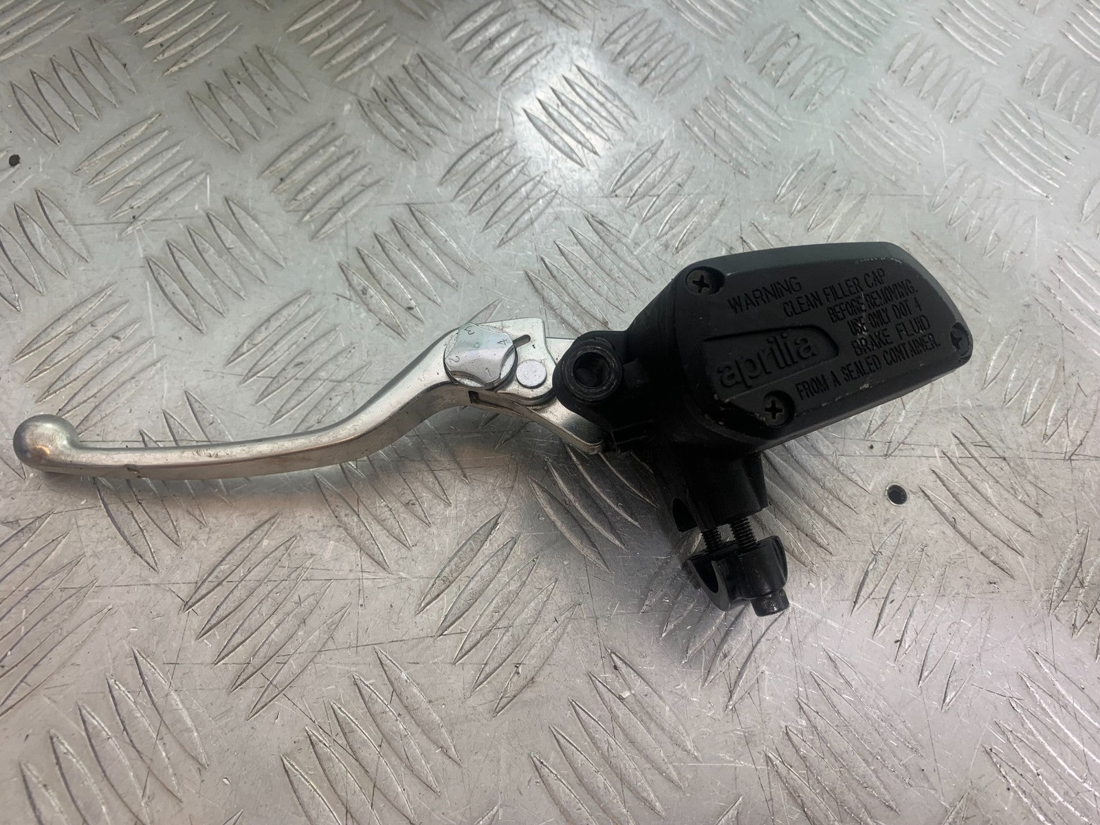 APRILIA SL750 SL 750 SHIVER CLUTCH MASTER CYLINDER   YEAR 2008-2016 (CMB1242)