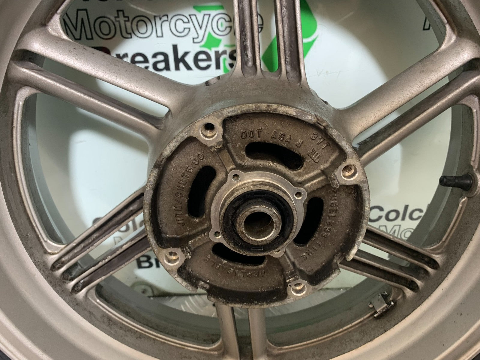 HONDA CBF600 CBF 600 REAR WHEEL YEAR 2004 -07 (CMB1247)