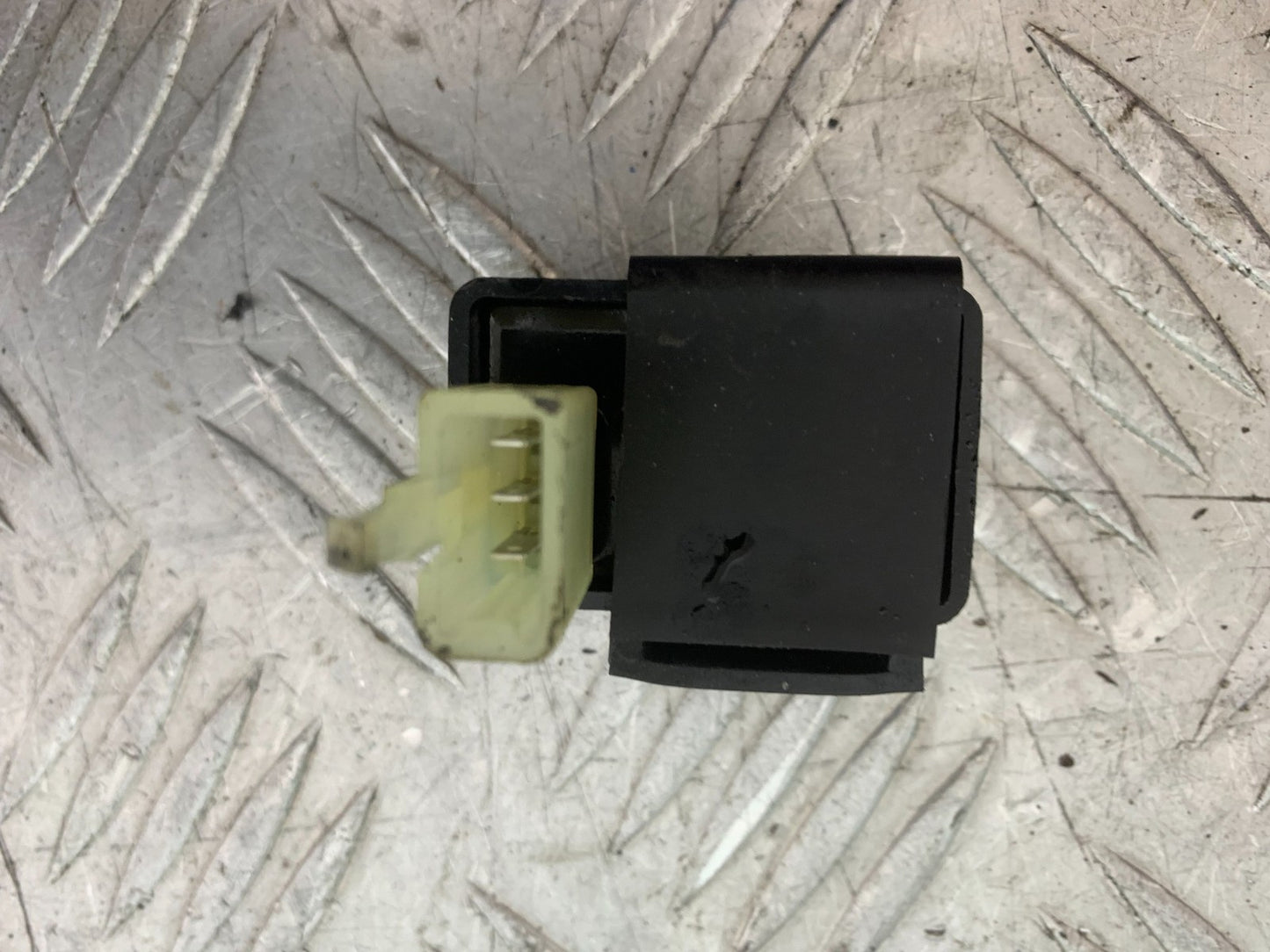 HONDA NT650 V DEAUVILLE PETROL PUMP RELAY  YEAR 1998-01(CMB1320)