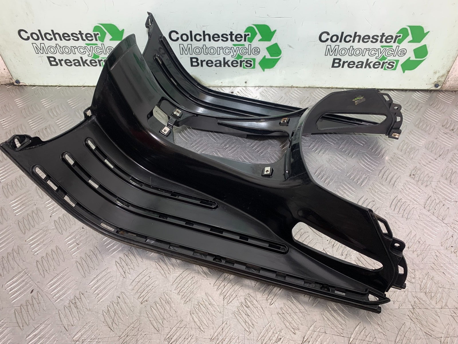 PIAGGIO VESPA GT125 L FOOT BOARD YEAR 2003  (CMB1300)
