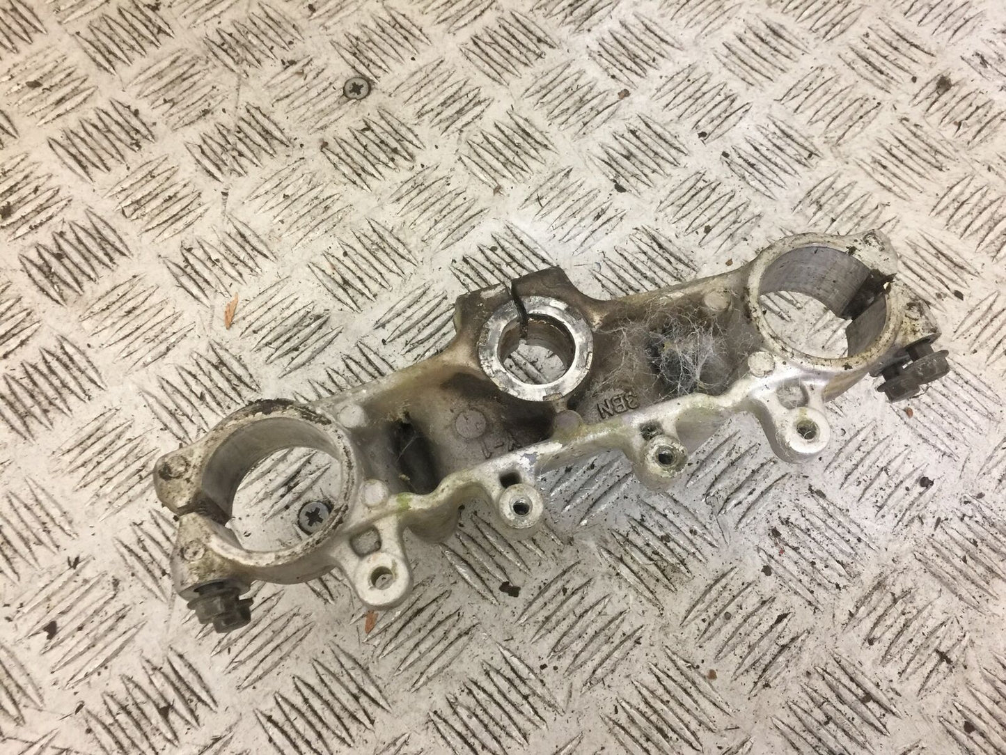 YAMAHA DTR125 DTR 125 DT125 R TOP YOKE  YEAR 1992 (STOCK 712)