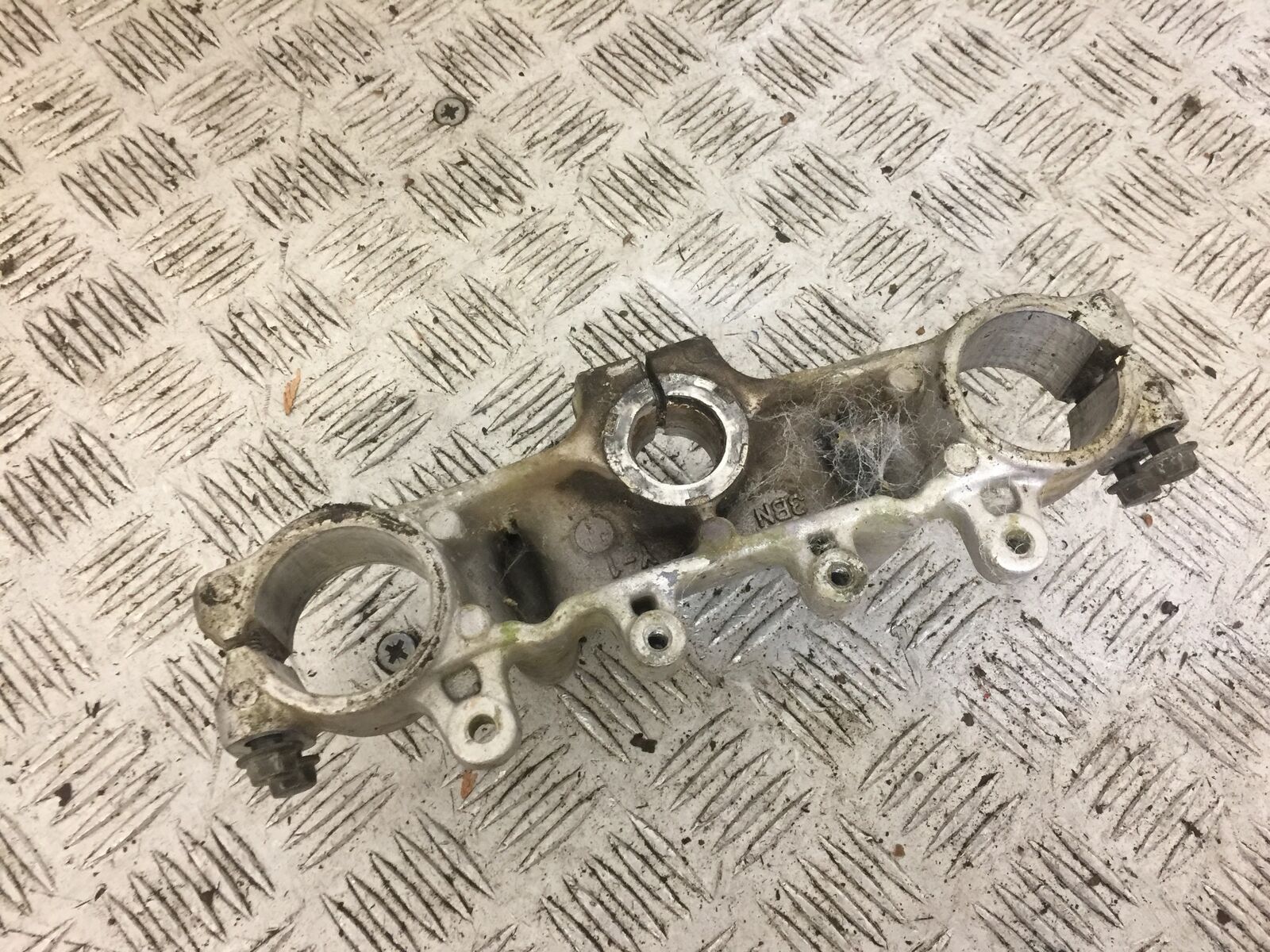 YAMAHA DTR125 DTR 125 DT125 R TOP YOKE  YEAR 1992 (STOCK 712)