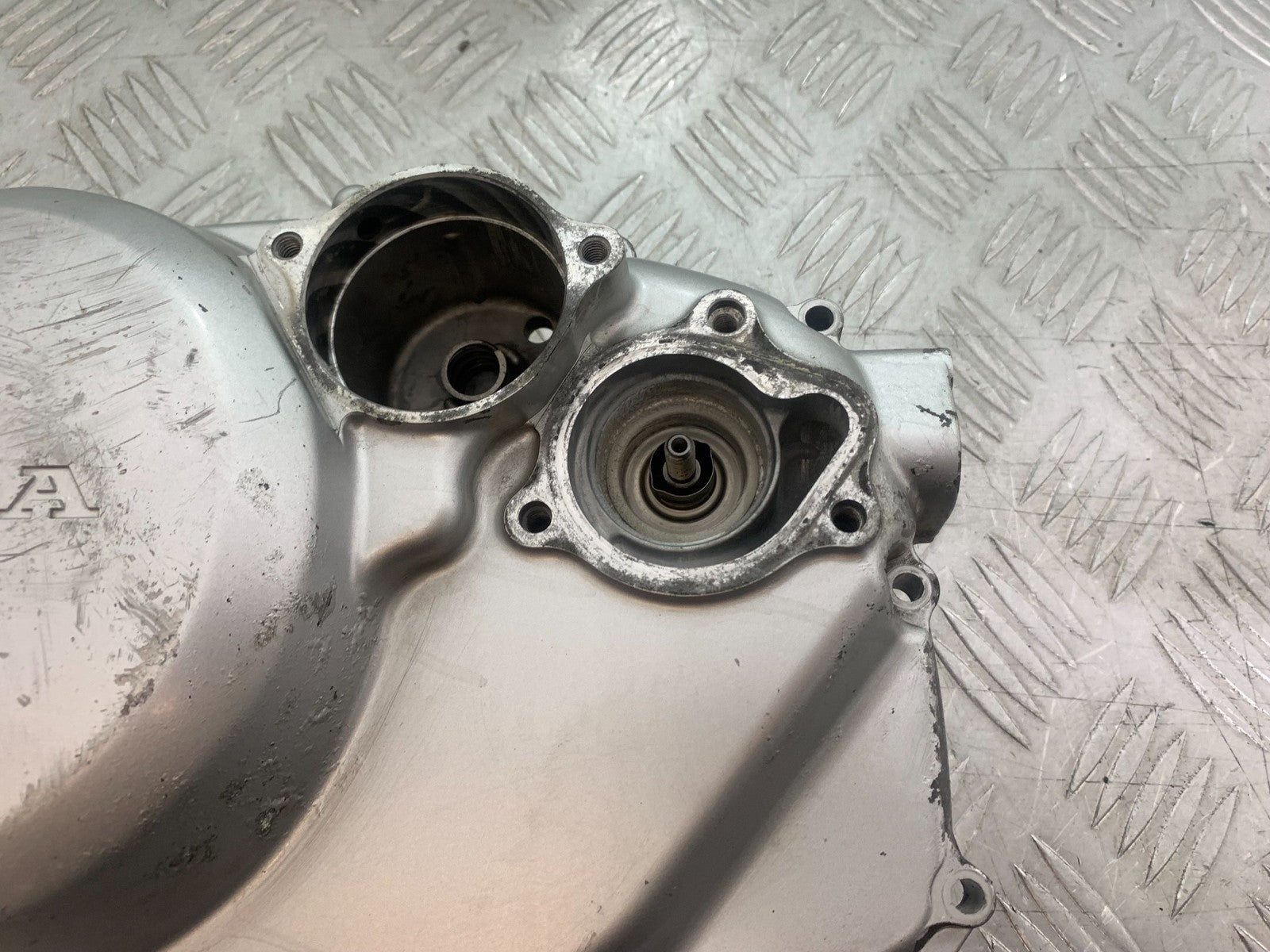 HONDA XL125 VARADERO CLUTCH COVER  YEAR 2001-2006  (CMB1210)