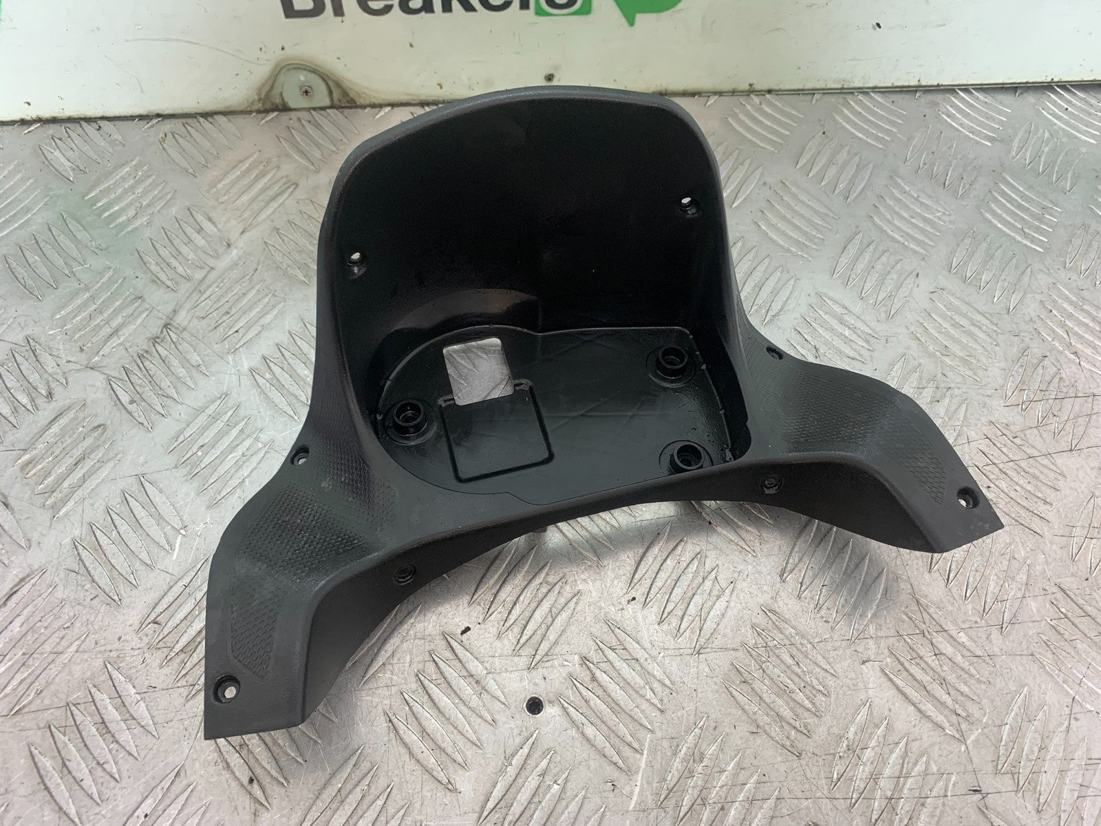 APRILIA 650 PAGASO STRADA CLOCK SURROUND  YEAR 2005-2010 (CMB1260)