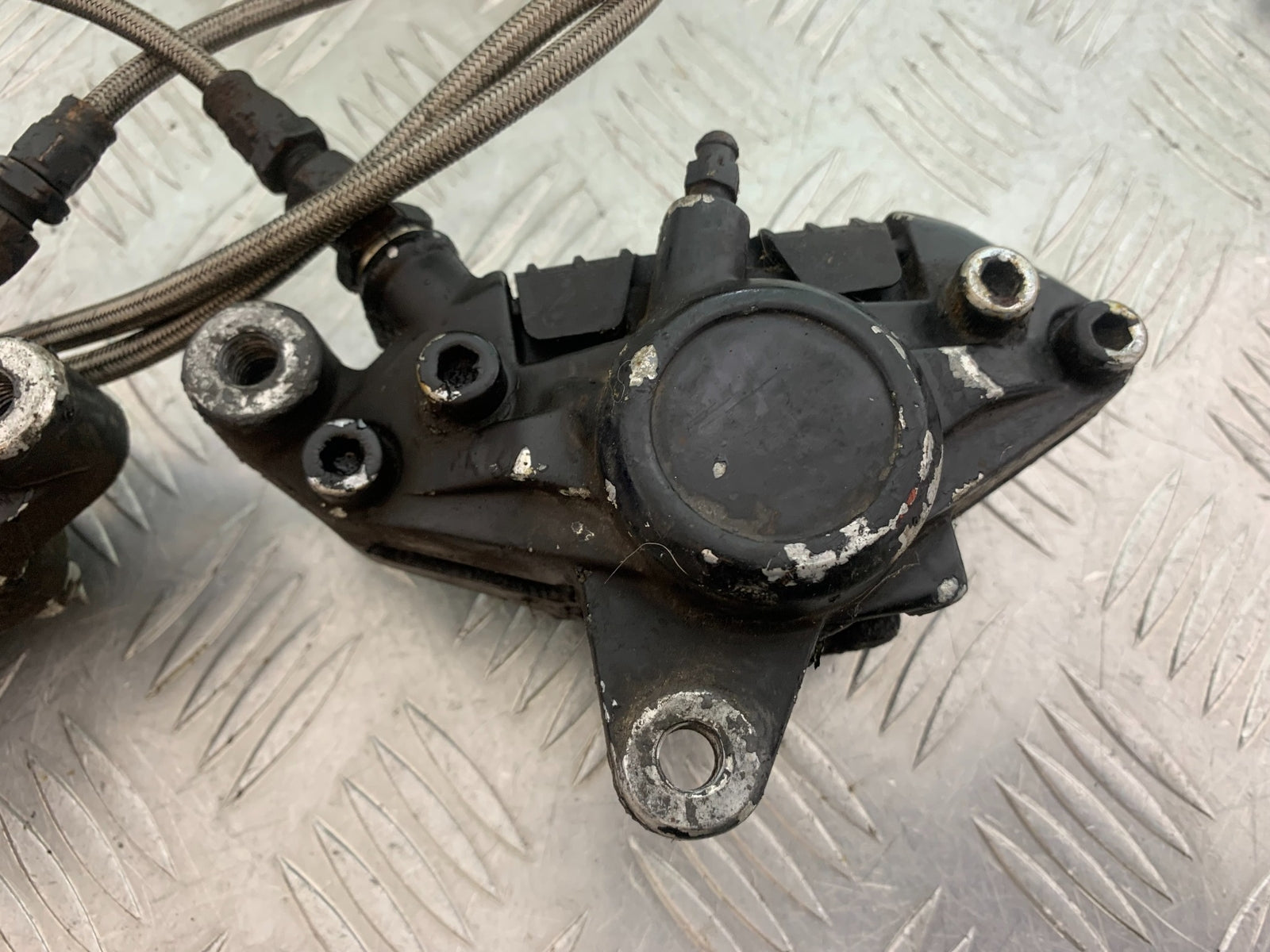 SUZUKI GSX1100 GSX 1100 EFE FRONT CALIPERS   YEAR 1985-1986 (CMB1110)