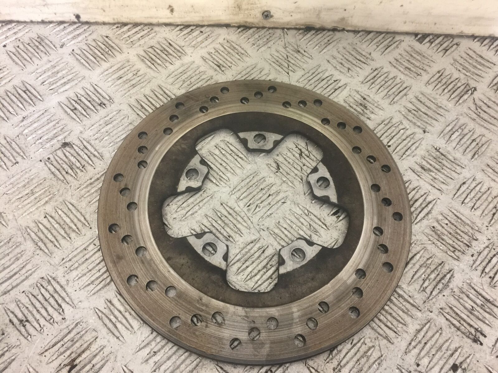 SUZUKI RF600 RF 600 REAR BRAKE DISC   YEAR 1996 (STOCK 679)