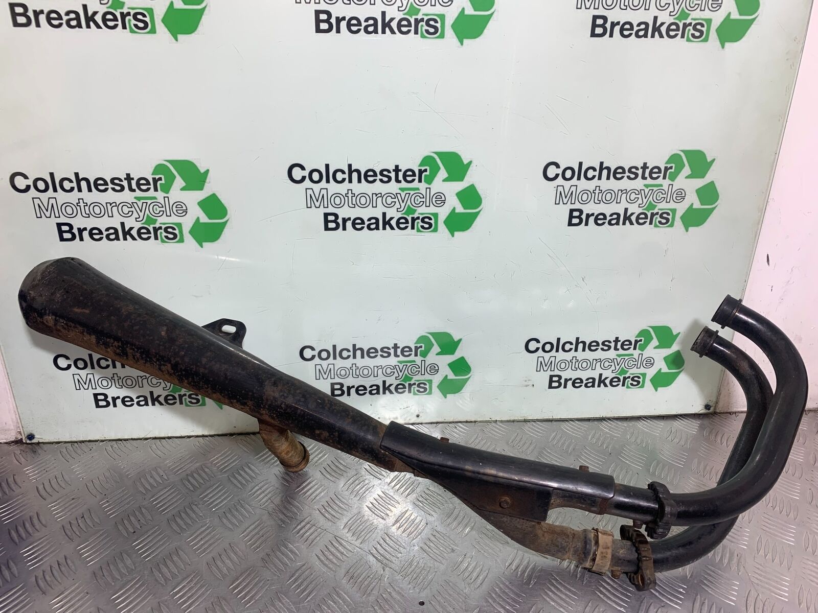 YAMAHA XS1100 MIDNIGHT SPECIAL RIGHT EXHAUST   YEAR 1980-1982 (CMB1122)