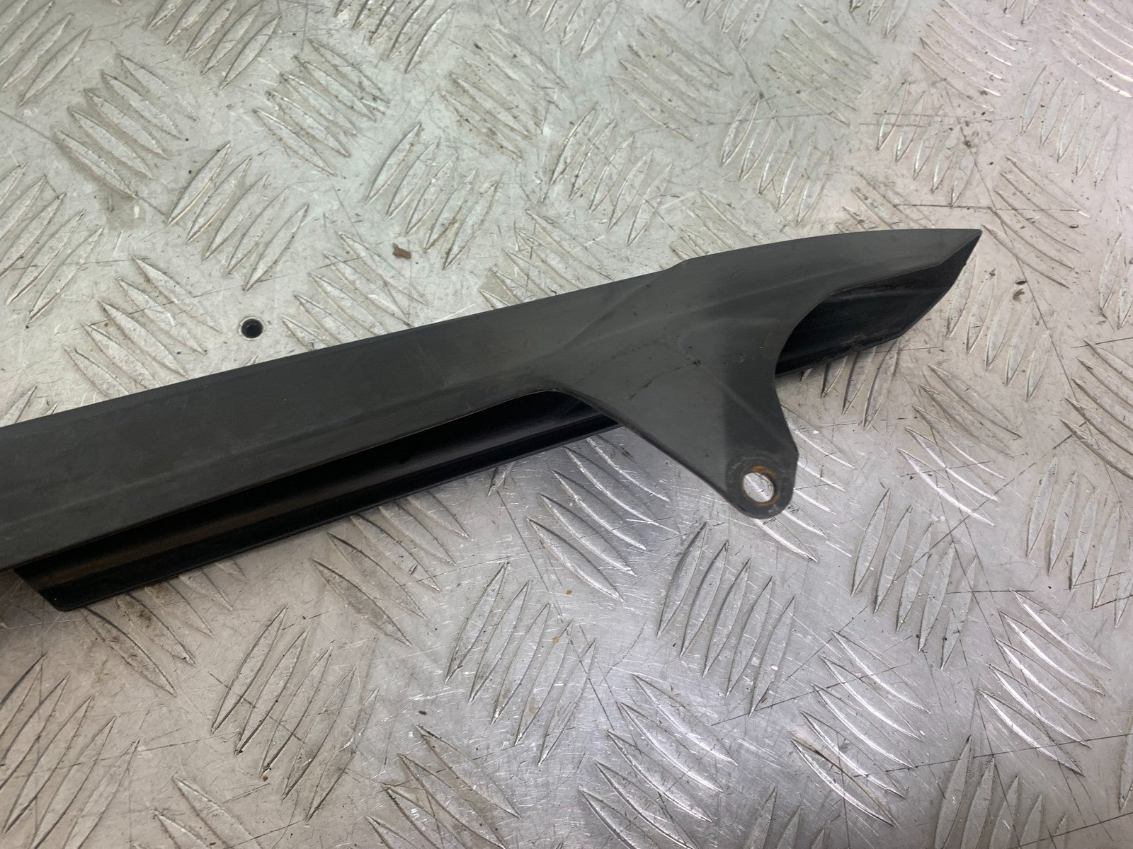 HONDA CBF125 CBF 125 CHAIN GUARD YEAR 2009-14  (CMB1172)