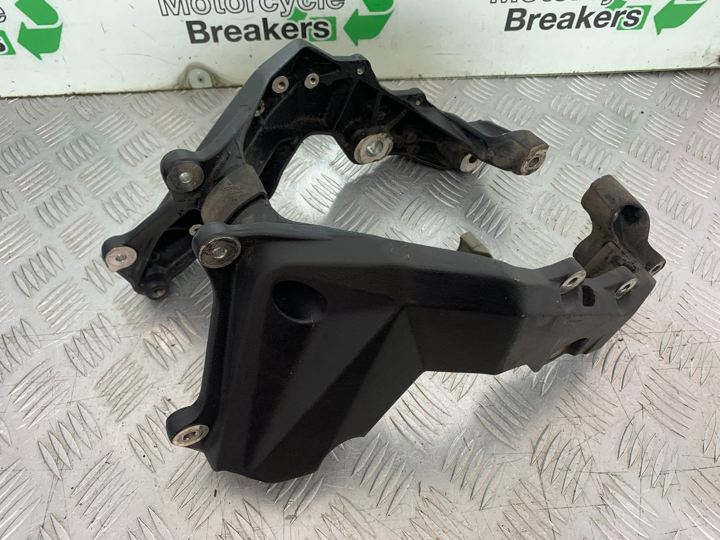 MV AGUSTA 800 F3 ENGINE MOUNT  YEAR 2017-2019 (CMB1227)