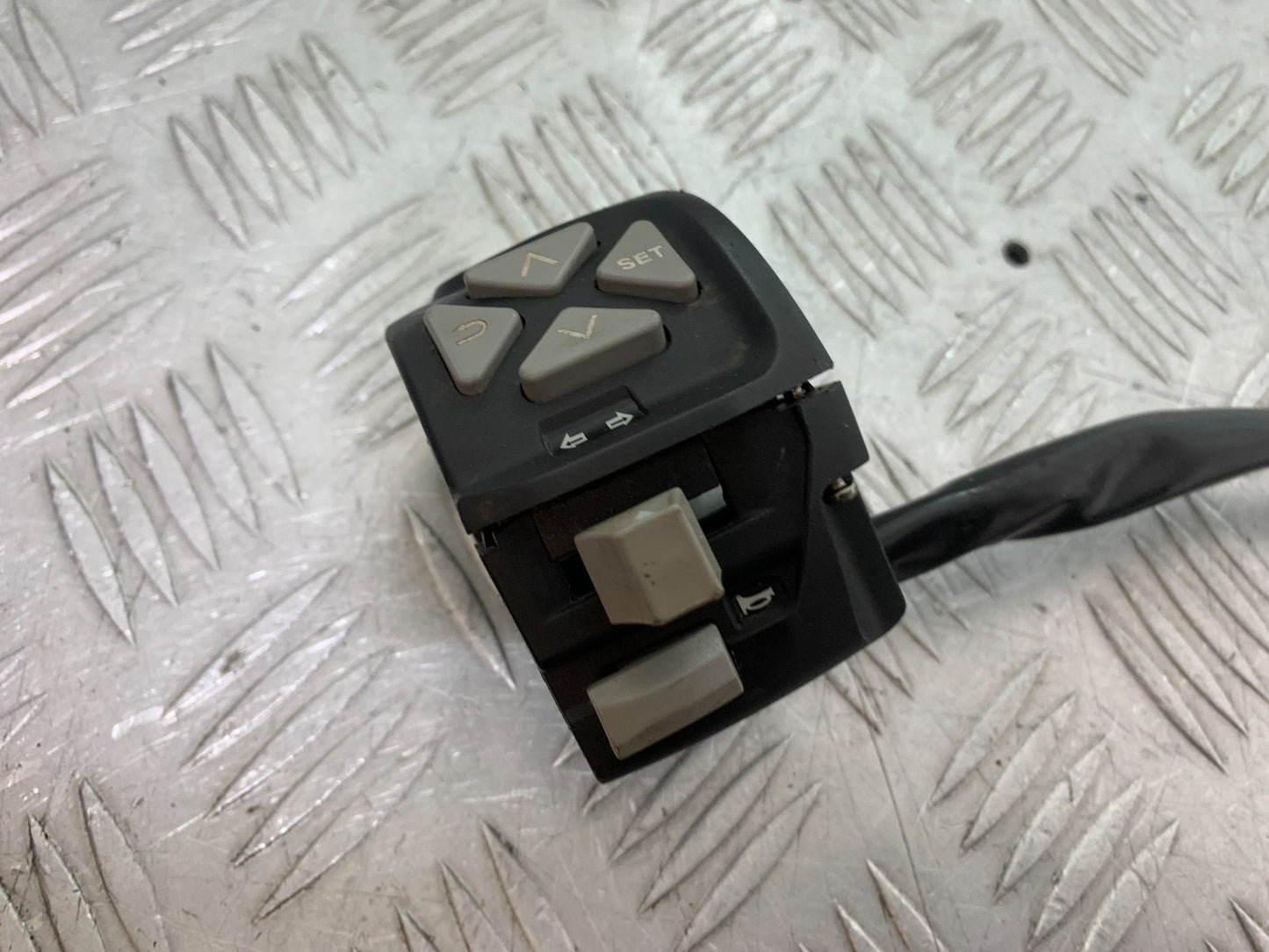 KTM DUKE 390 LEFT SWITCH GEAR YEAR 2017- 2023 (CMB1314)