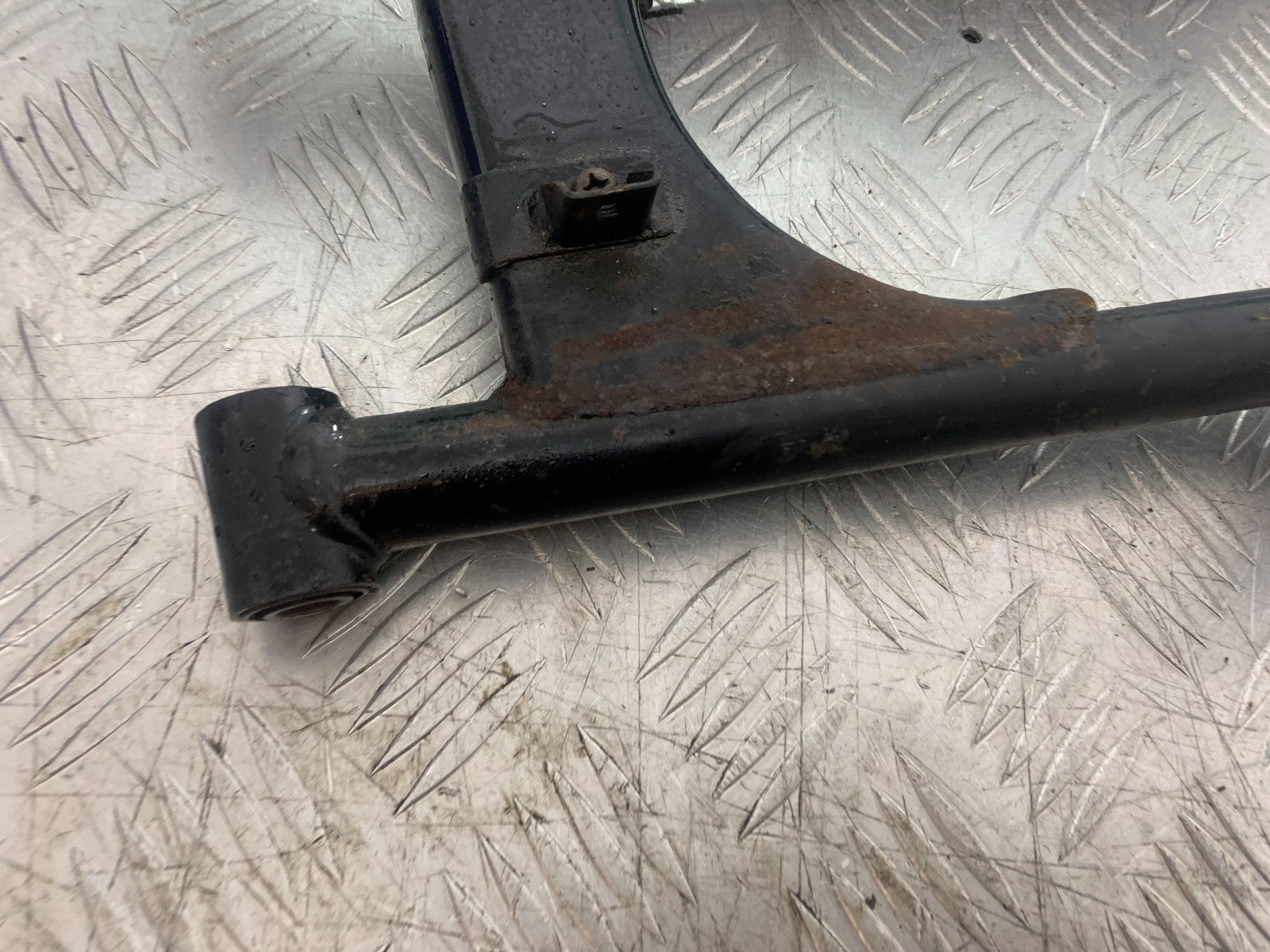 SUZUKI GP100 GP 100 SWINGARM  YEAR 1978-1988 (CMB1259)