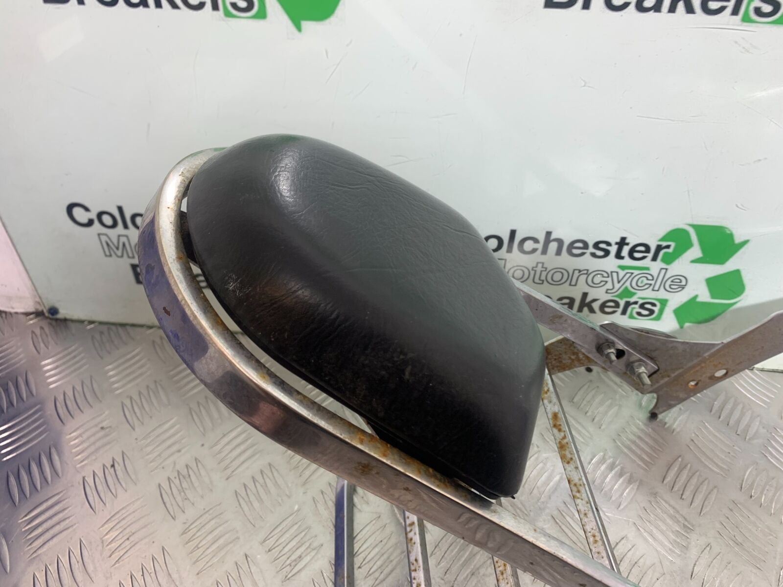 YAMAHA XVS 1100 DRAGSTAR BACK REST  YEAR 2000-2007 (CMB1108)