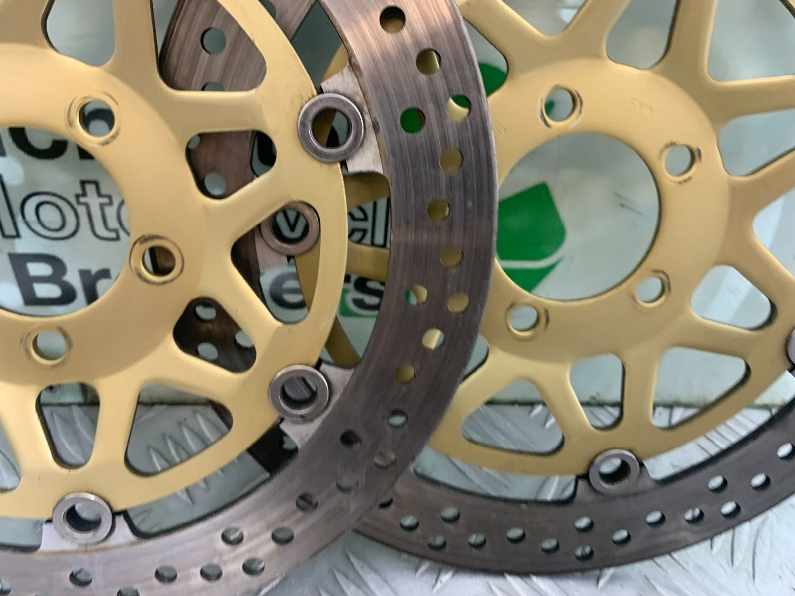 KAWASAKI ZX9R ZX9 R FRONT BRAKE DISCS  YEAR 1998-1999 (CMB1329)