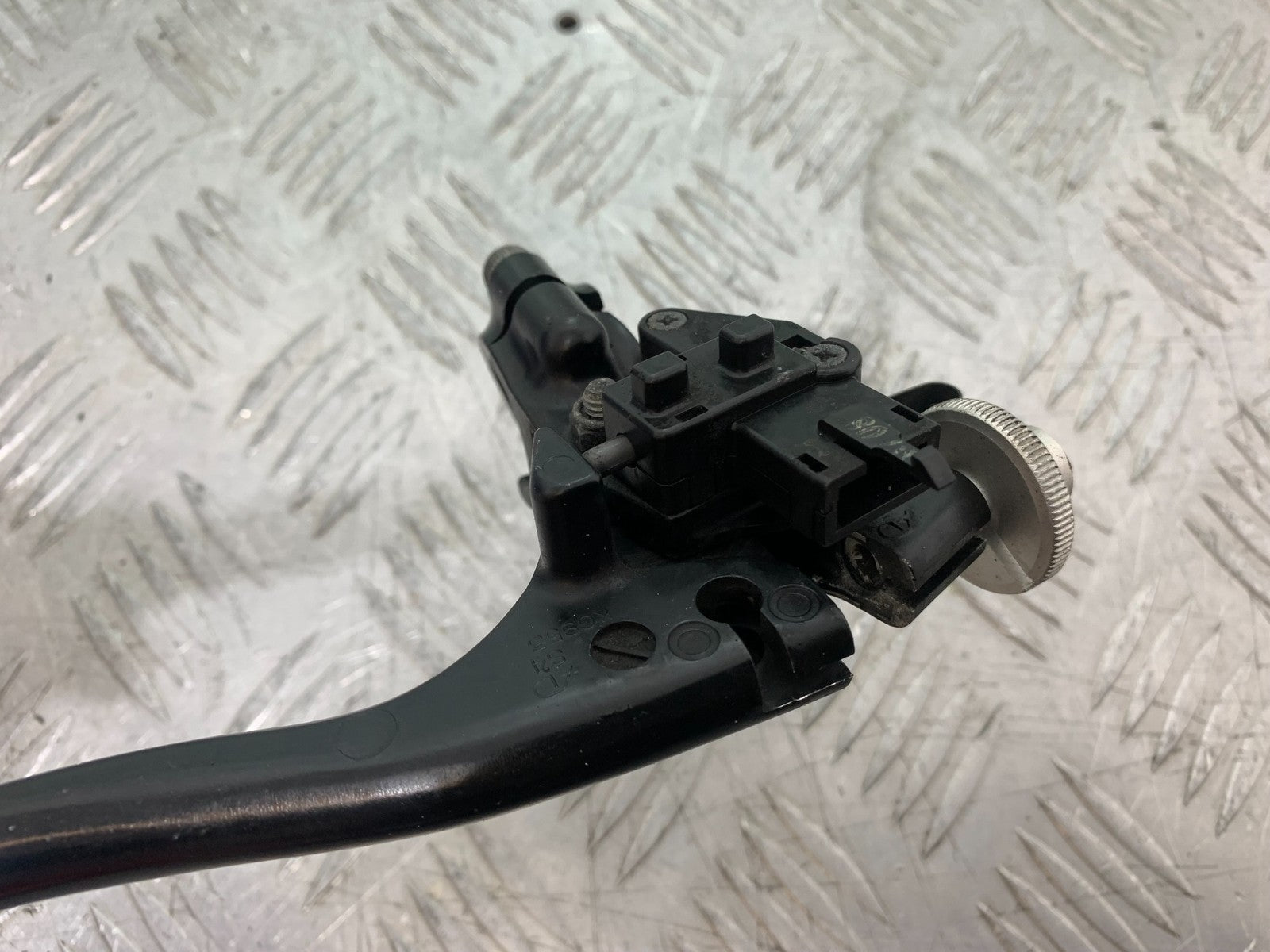 KAWASAKI ZX10R ZX10 R CLUTCH LEVER AND BRACKET    2008-2010 (CMB1301)