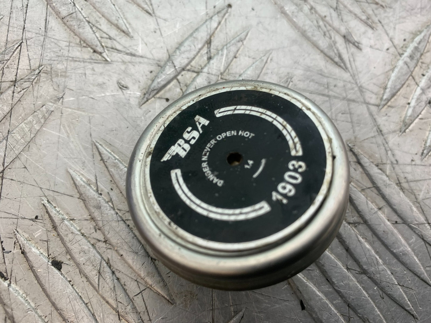 BSA 650 GOLD STAR RADIATOR CAP   YEAR 2022-2025 (CMB1262)