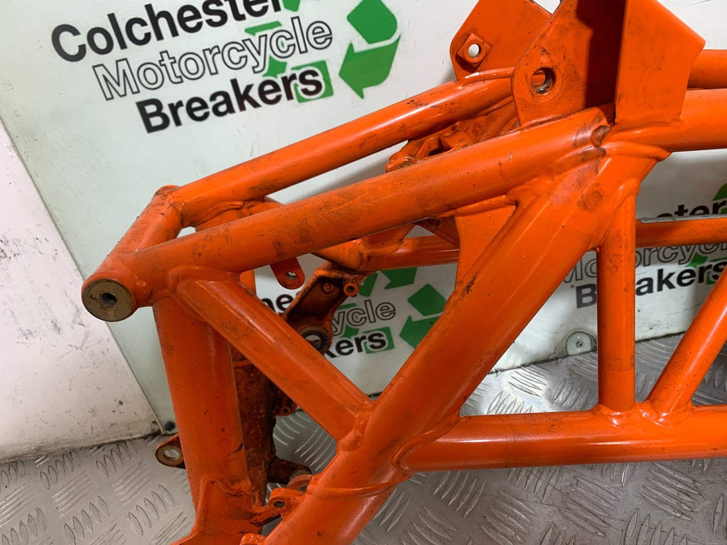 KTM 690 DUKE R LC4 CHASSIS FRAME REG LOG BOOK YEAR 2012-2015  (CMB1180)