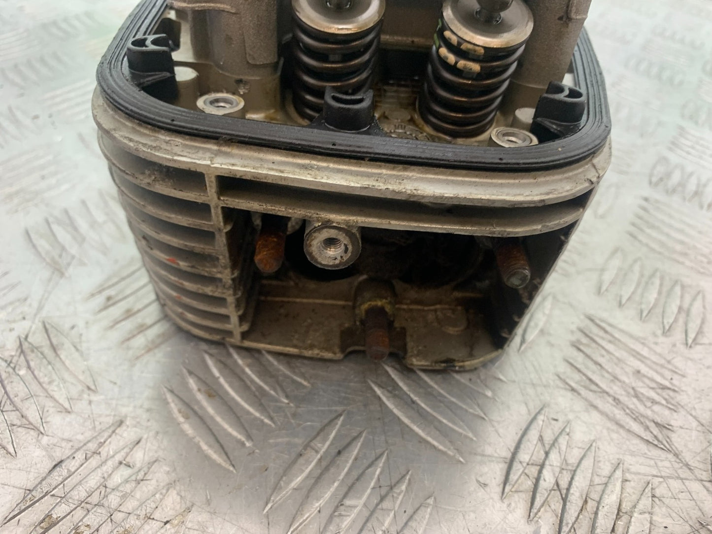 BMW R1100 RT R 1100 RT RIGHT CYLINDER HEAD   YEAR 1996-2001 (CMB1095)