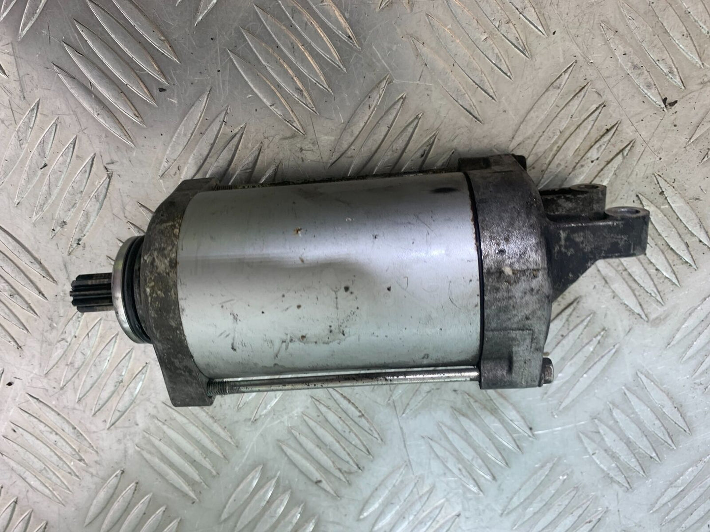 KTM 990 SUPERMOTO T STARTER MOTOR  YEAR 2010-2011  (CMB1127)