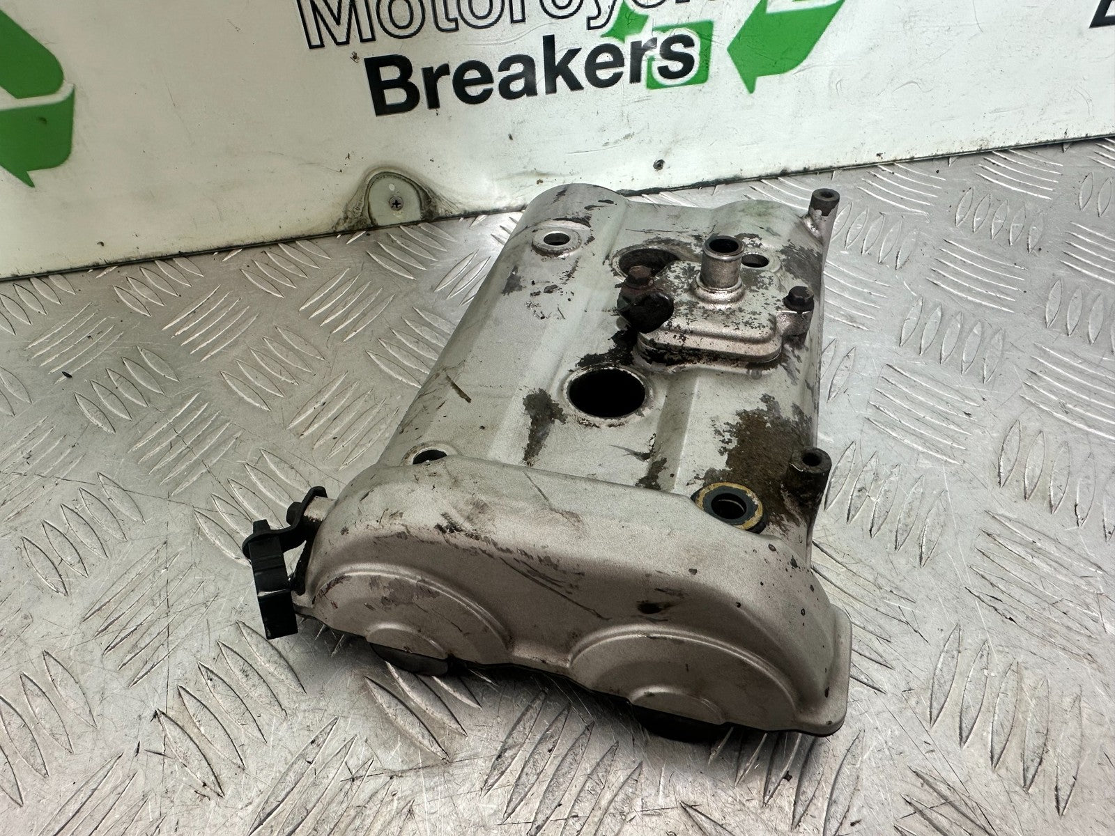 KAWASAKI ER6 F ER6F ROCKER COVER YEAR 2005-2008 (CMB1178)