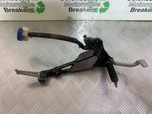 KAWASAKI ZR 750 ZEPHYR FRONT RIGHT HANGER  YEAR 1991-95 (CMB1008)